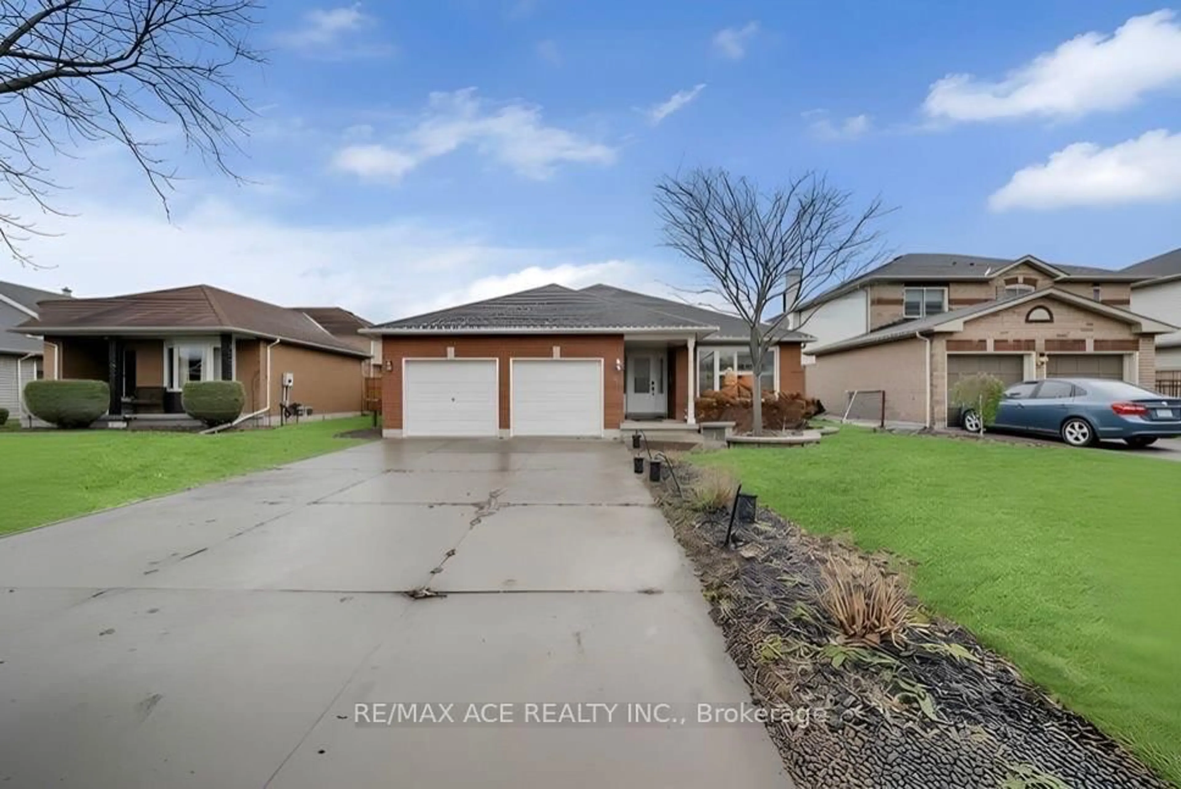 Unknown for 52 Foster Creek Dr, Clarington Ontario L1B 1G4