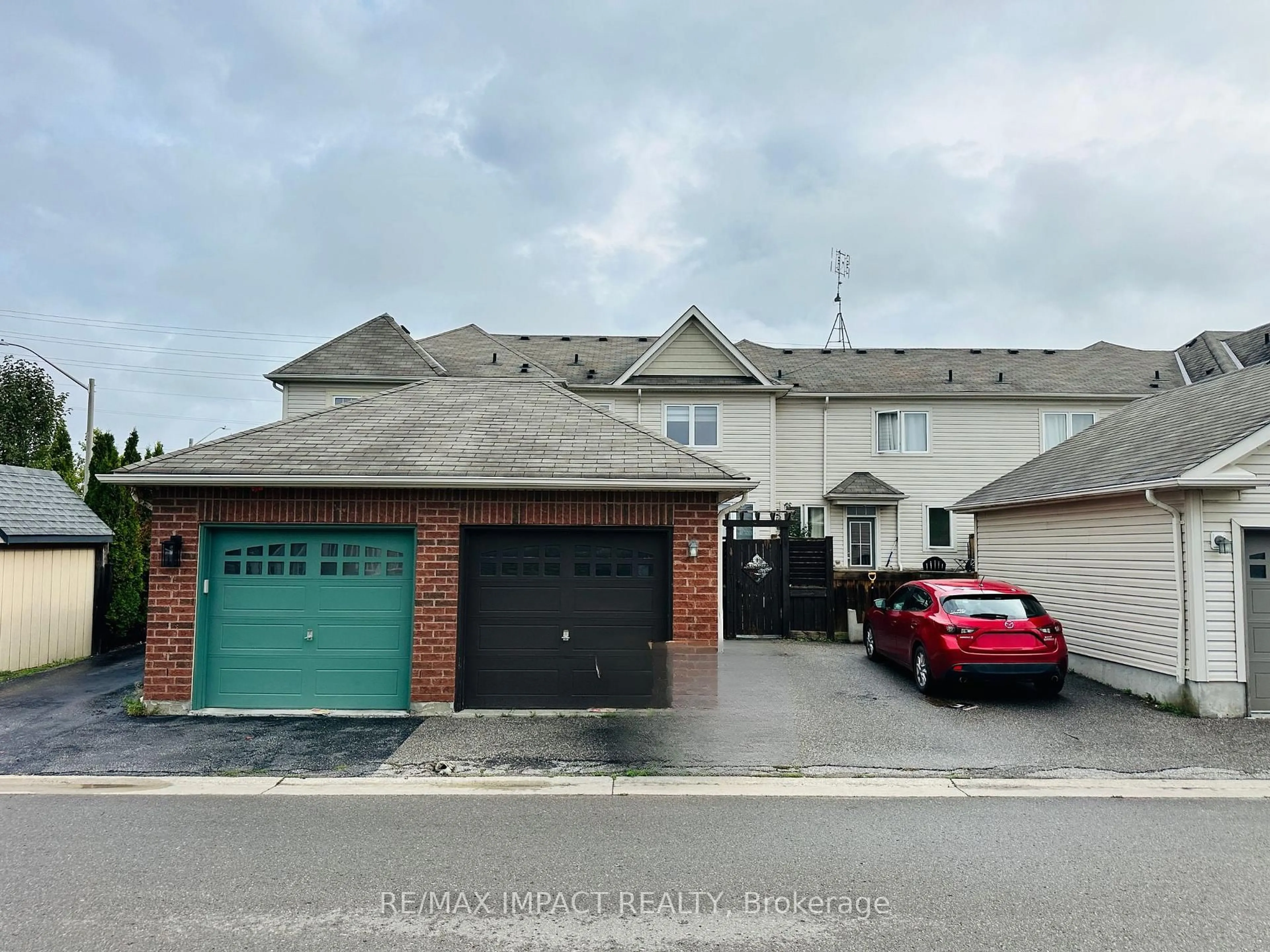 A pic from outside/outdoor area/front of a property/back of a property/a pic from drone, street for 2126 Green Rd, Clarington Ontario L1C 0L7