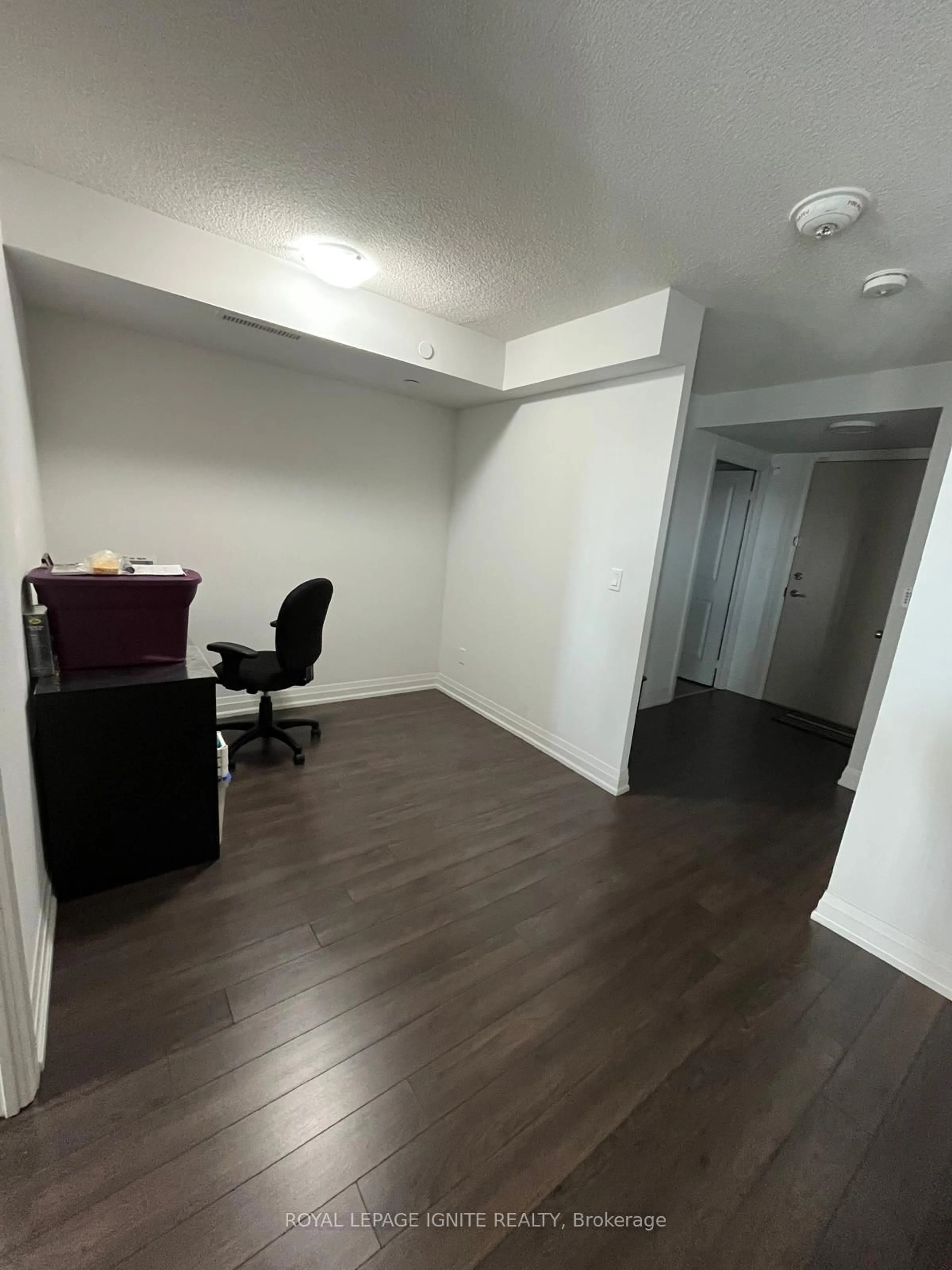 A pic of a room for 20 Meadowglen Pl #429, Toronto Ontario M1G 0A9