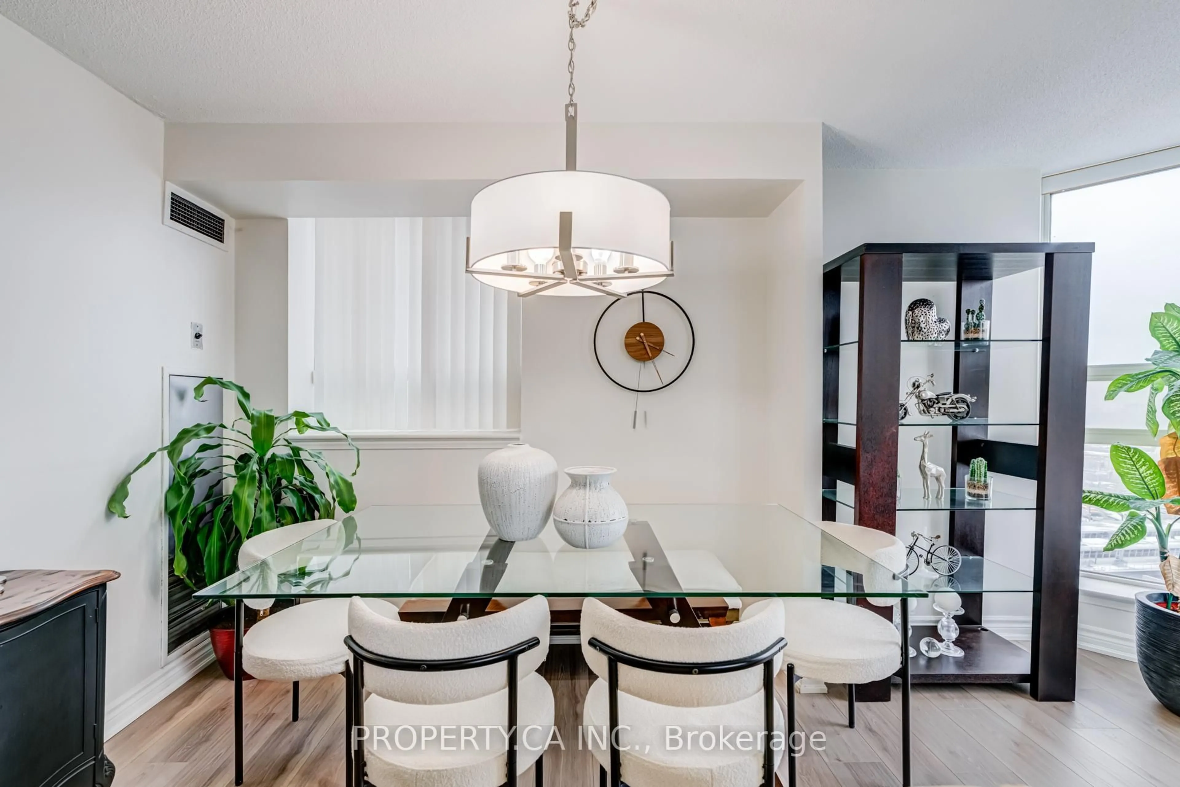 Dining room, unknown for 2460 Eglinton Ave #1516, Toronto Ontario M1K 5J7