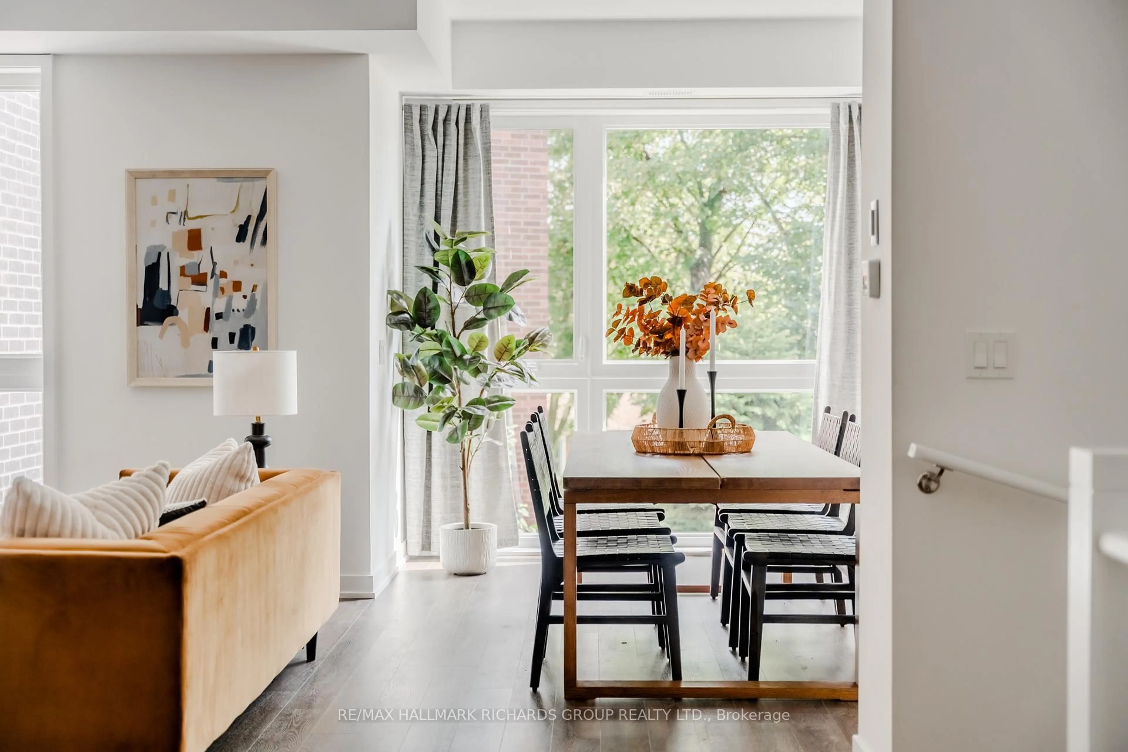 Dining room, unknown for 35 Birchcliff Ave #42, Toronto Ontario M1N 3C5