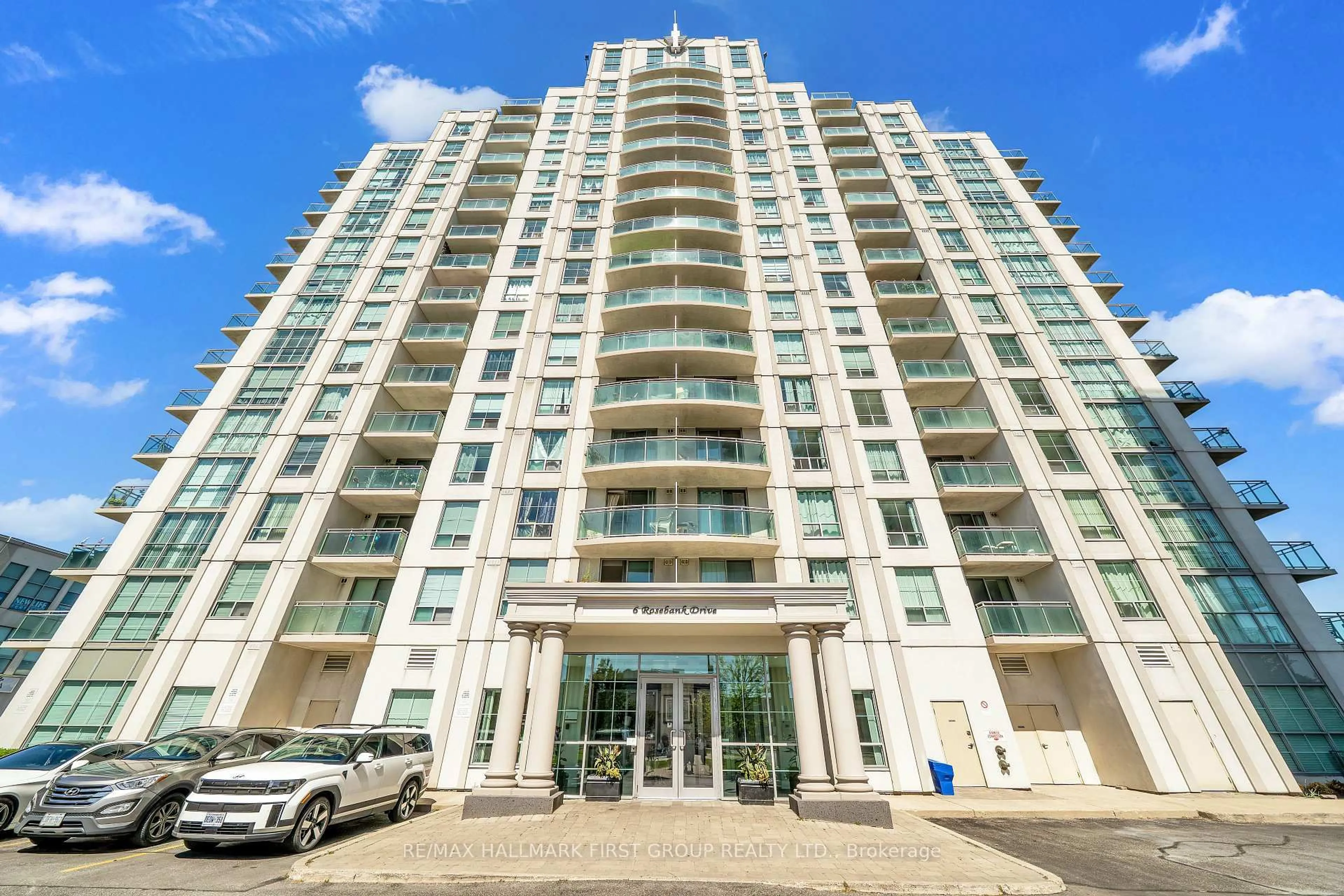 Indoor foyer for 6 Rosebank Dr #15A, Toronto Ontario M1B 0A1