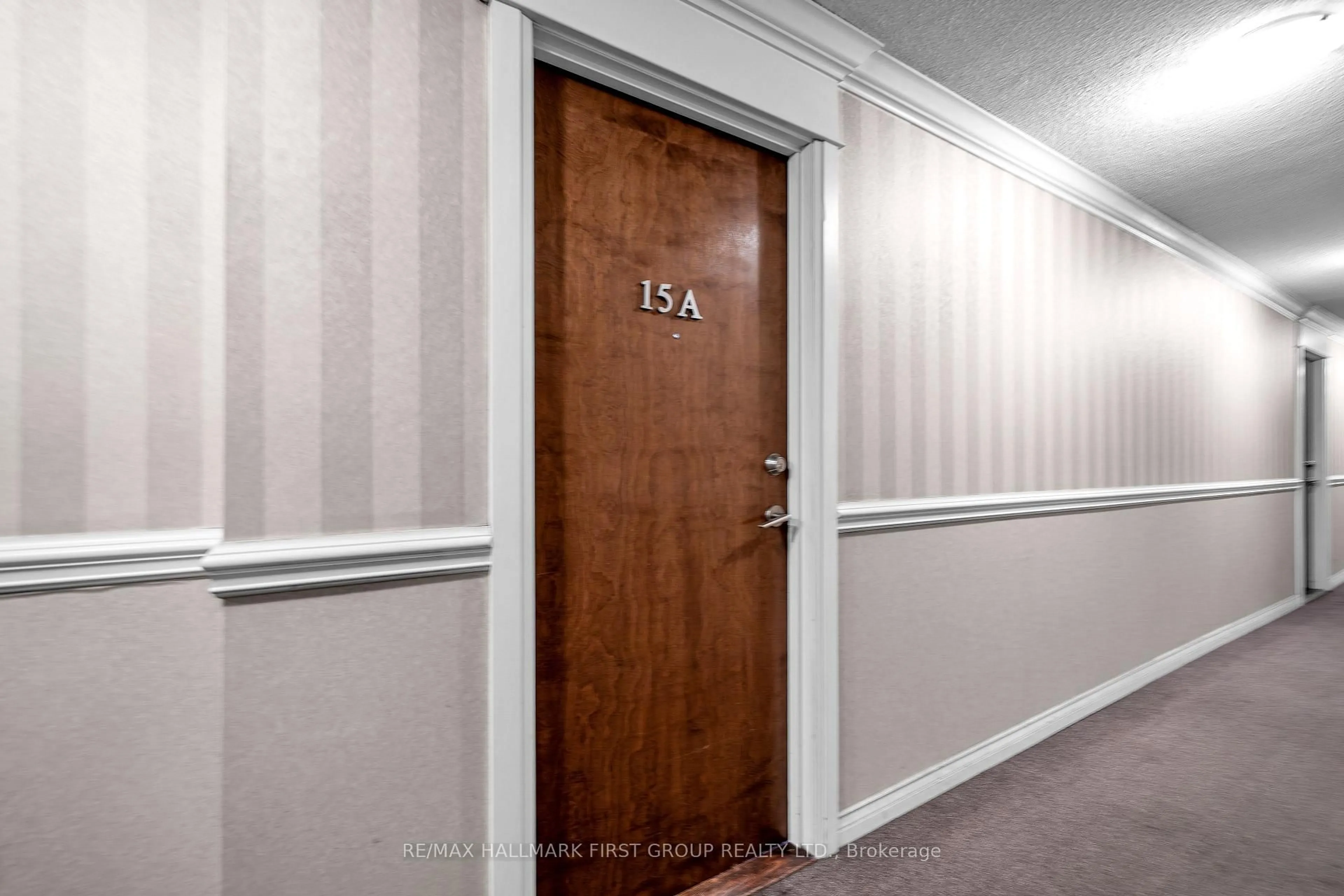 Indoor foyer for 6 Rosebank Dr #15A, Toronto Ontario M1B 0A1