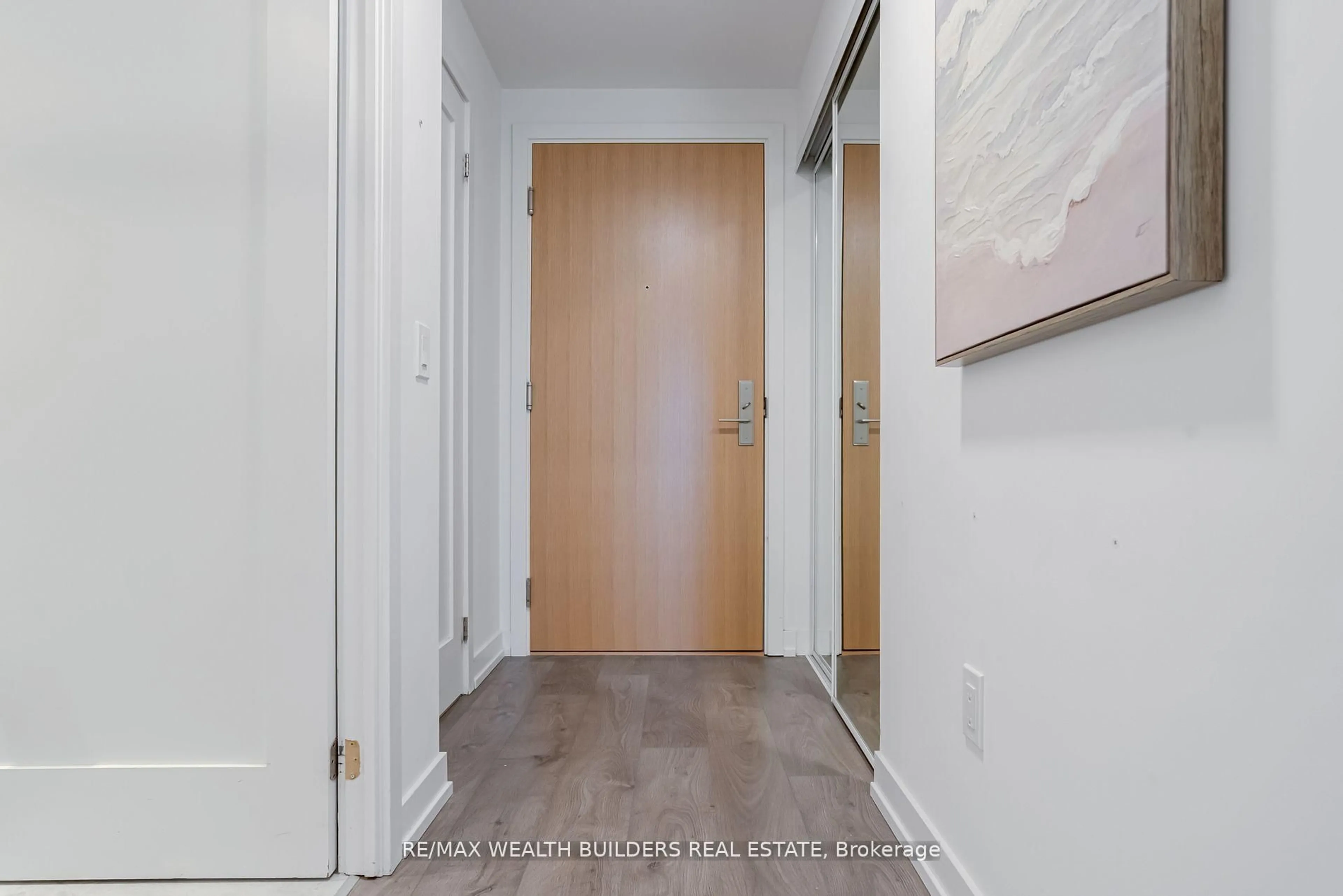 Indoor entryway for 150 Logan Ave #444, Toronto Ontario M4M 0E4
