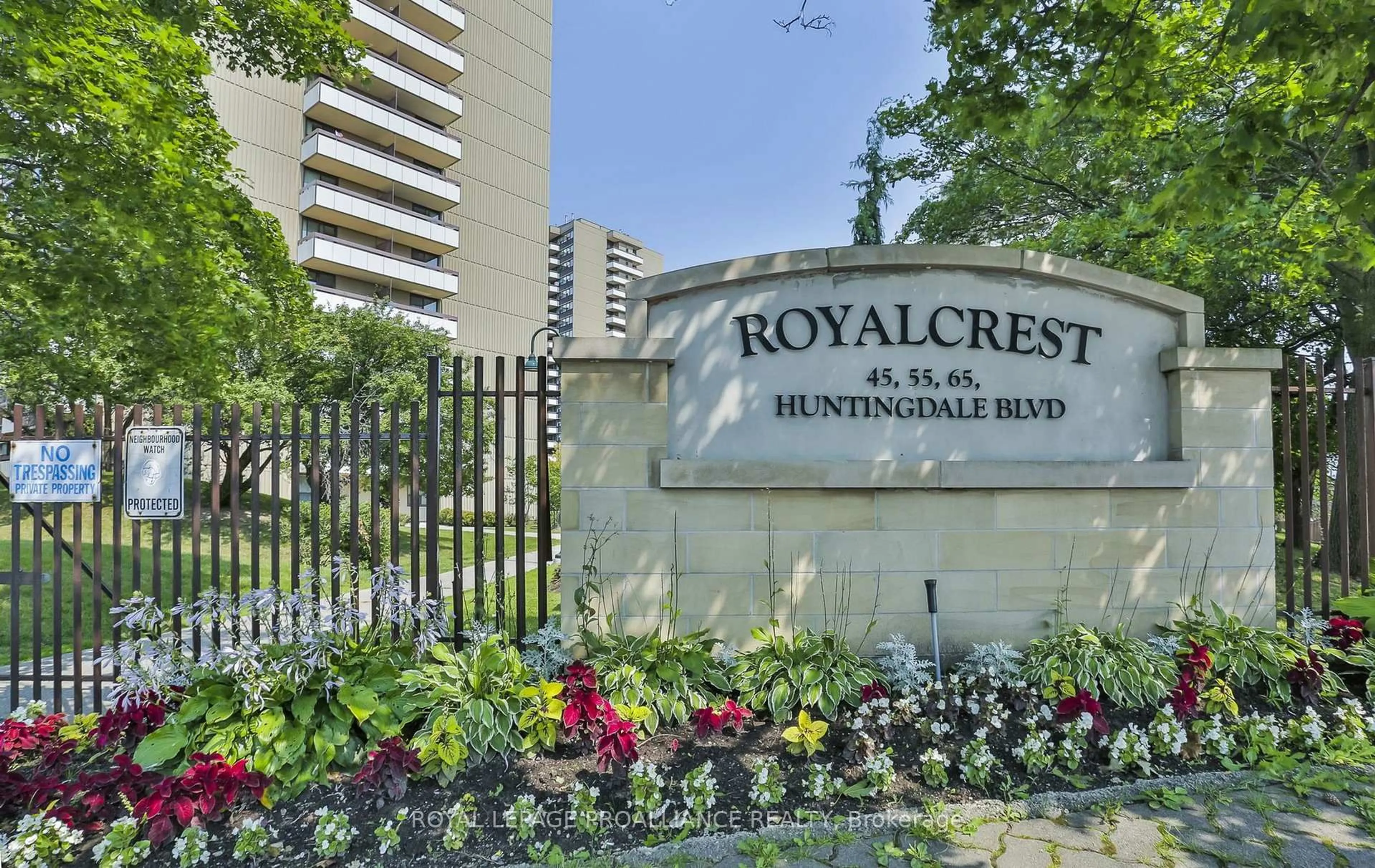 Indoor foyer for 55 Huntingdale Blvd #606, Toronto Ontario M1W 2N9