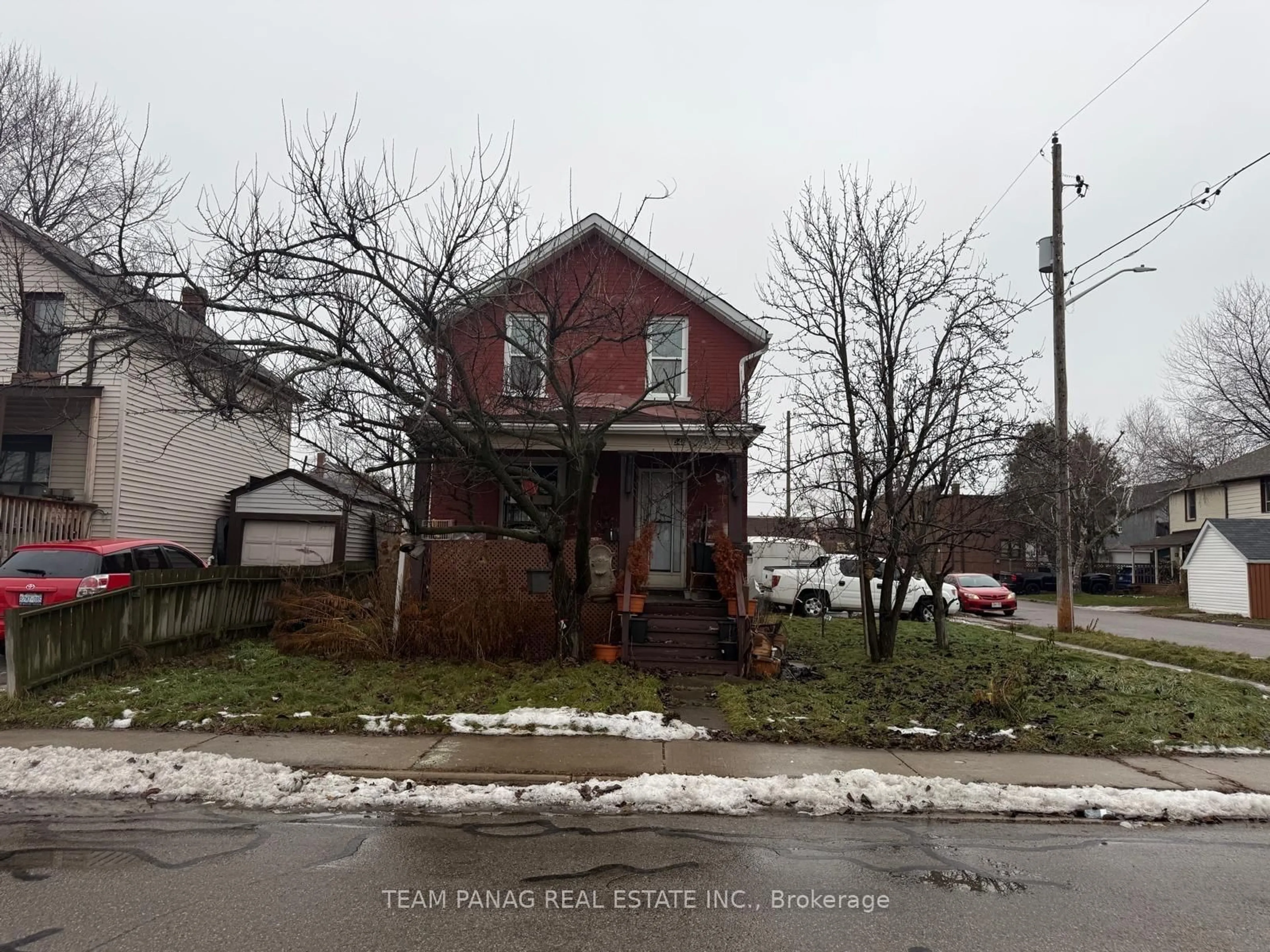 Unknown for 548 Front St, Oshawa Ontario L1H 4V3