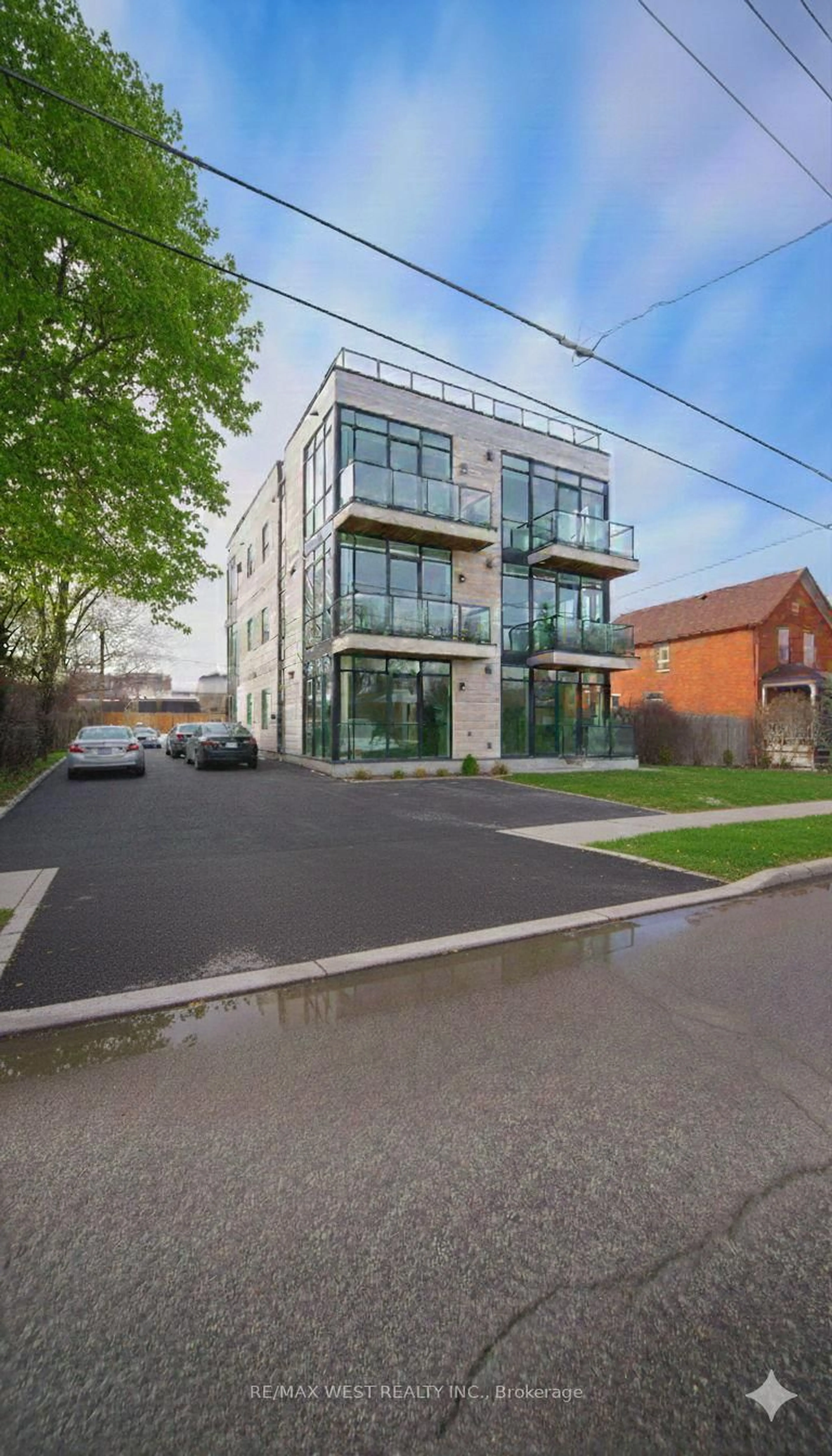 Unknown for 164 Albert St, Oshawa Ontario L1H 4R2