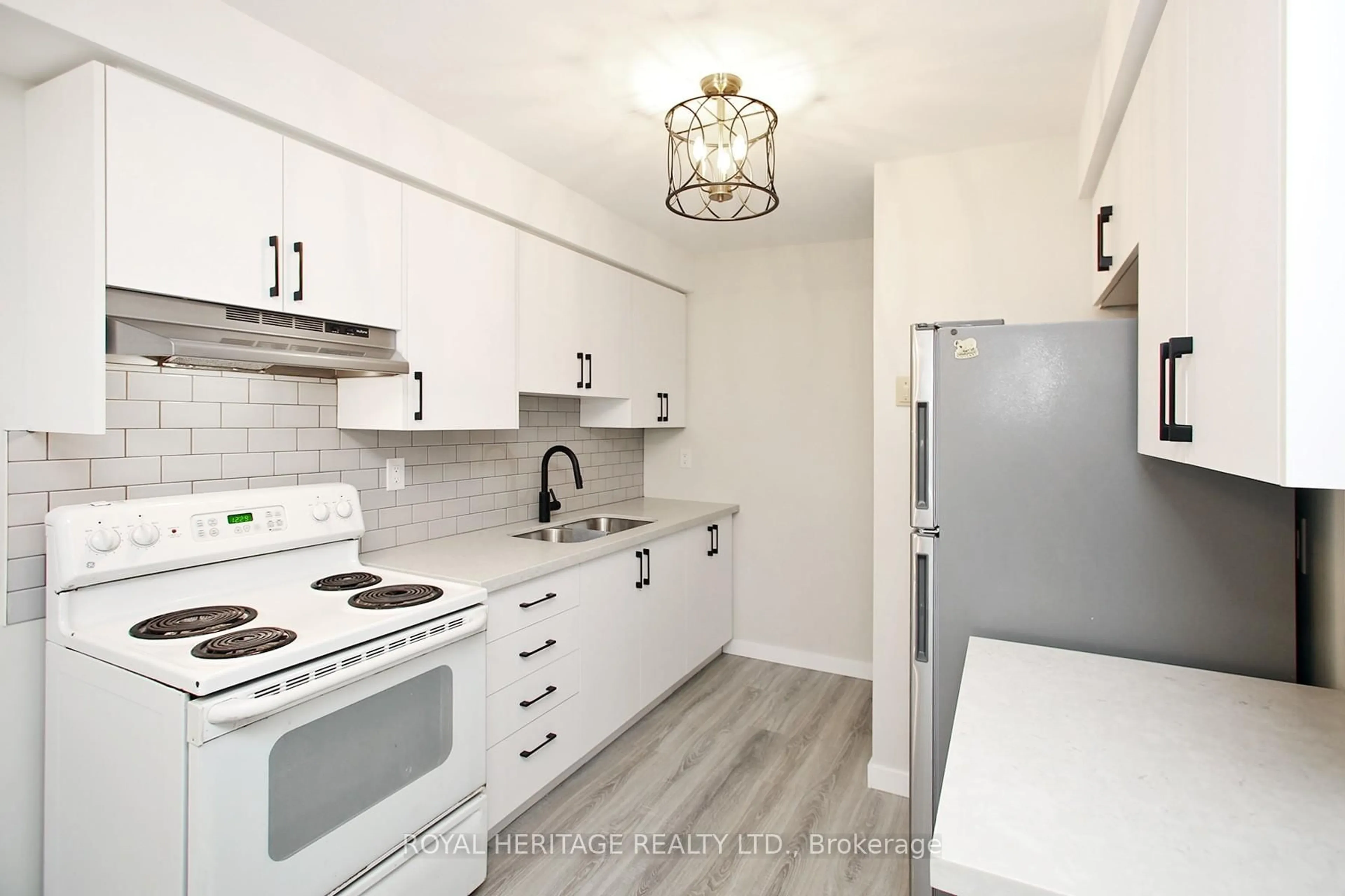Standard kitchen, unknown for 27 Parker Cres, Ajax Ontario L1S 3R4