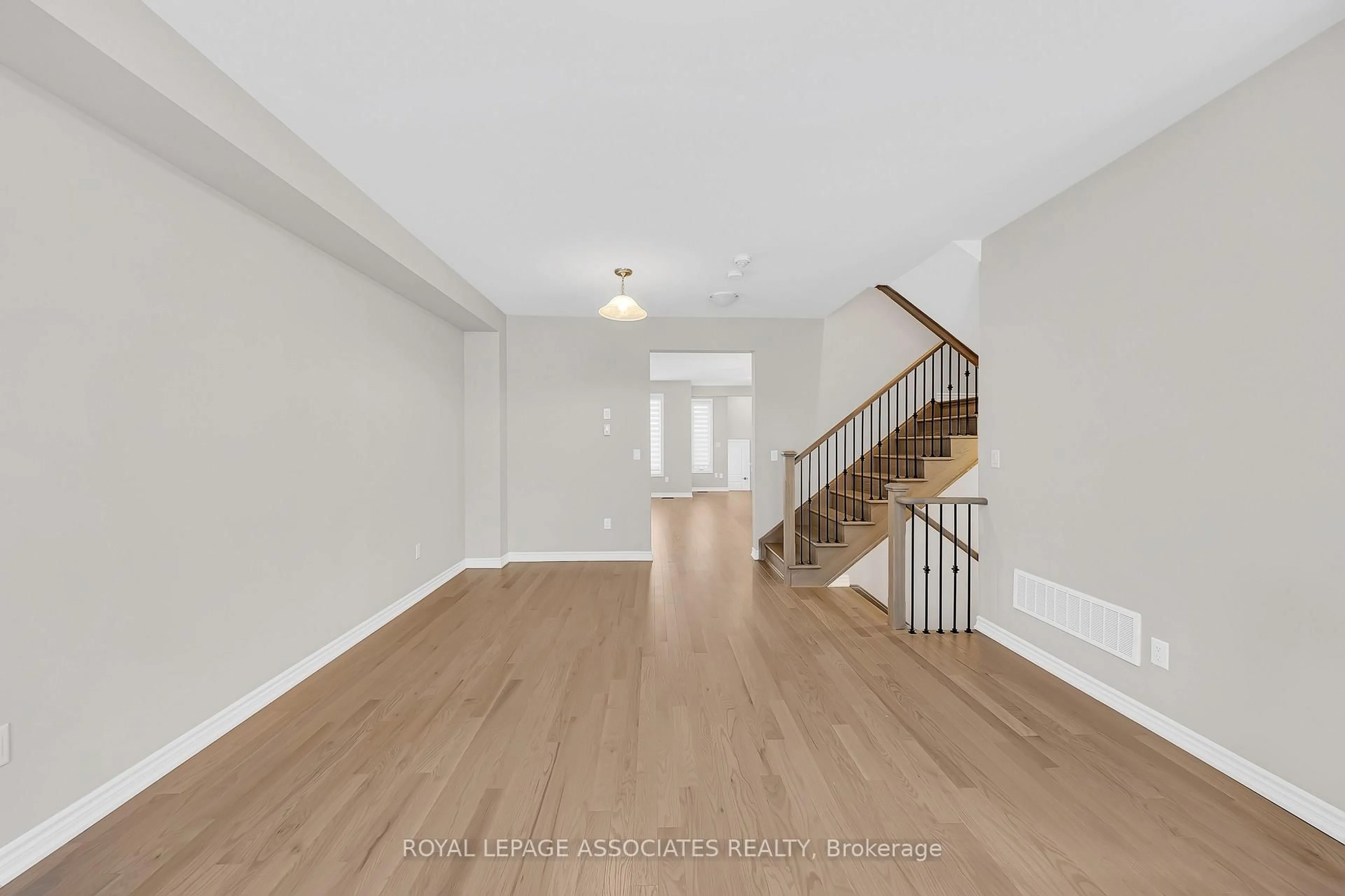 Unknown for 489 Twin Streams Rd, Whitby Ontario L1P 0P6