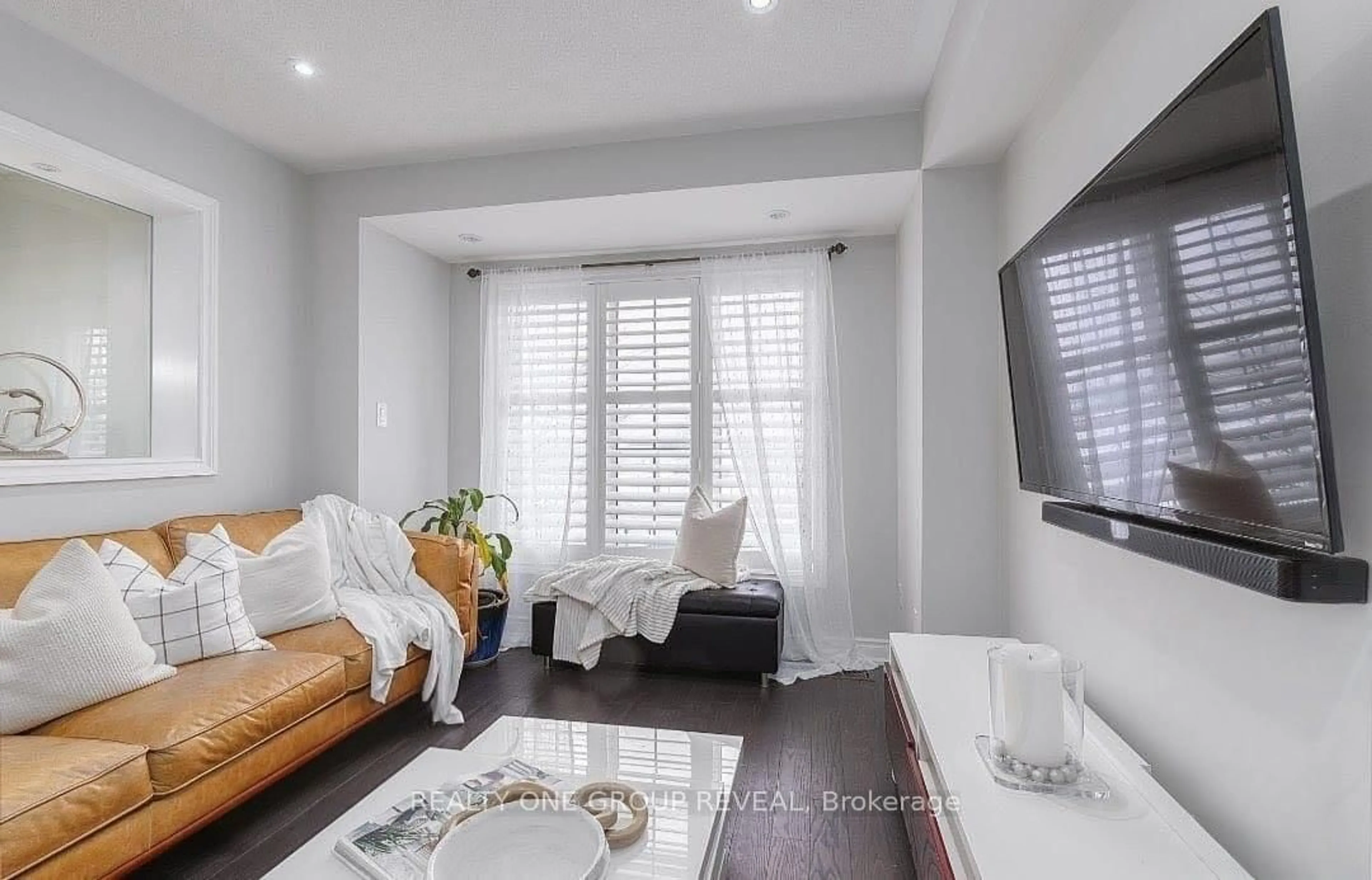 Living room with furniture, unknown for 22 Lavan Lane #67, Ajax Ontario L1T 0H1