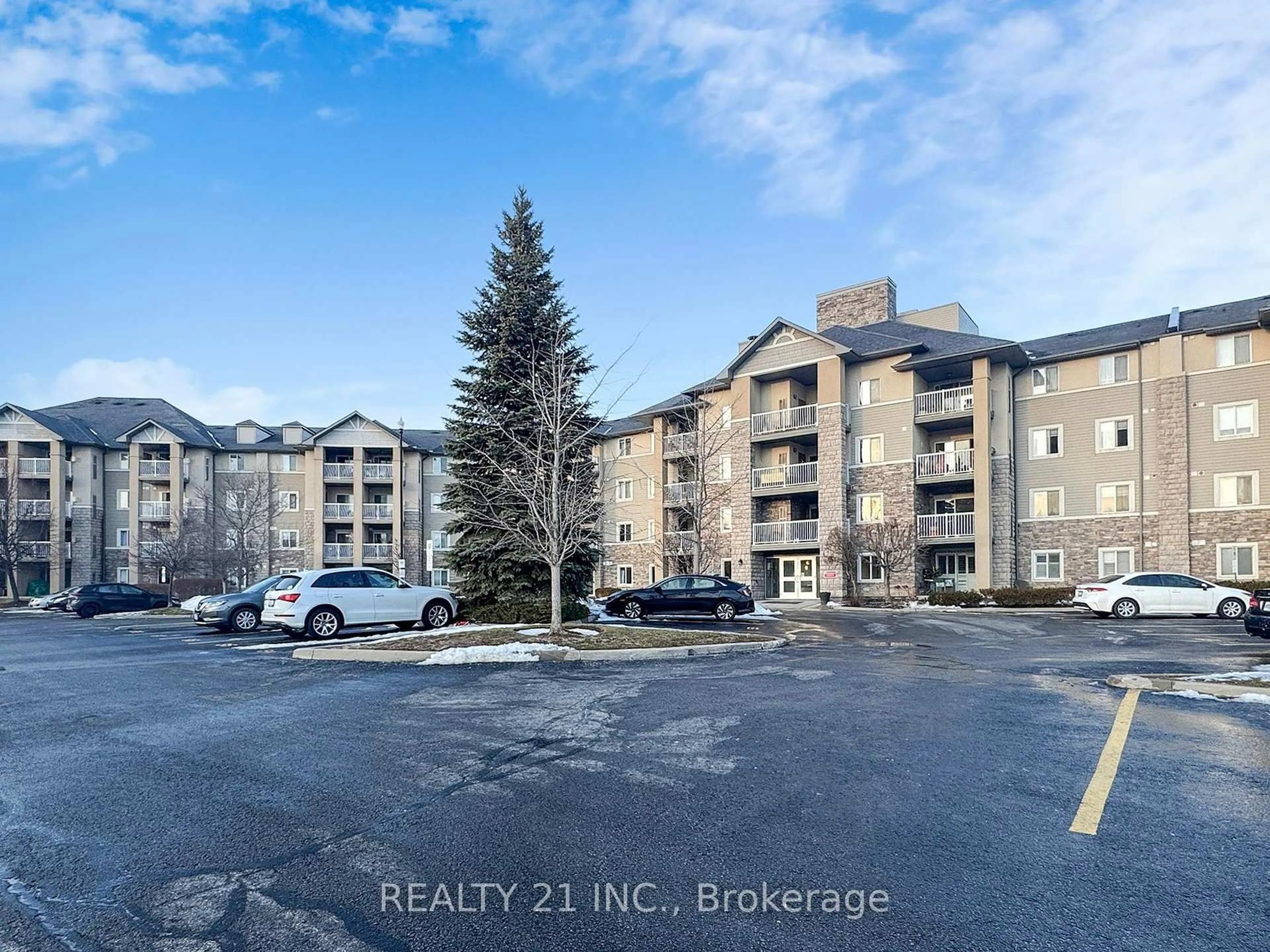 A pic from outside/outdoor area/front of a property/back of a property/a pic from drone, unknown for 684 Warden Ave #123, Toronto Ontario M1L 4W4