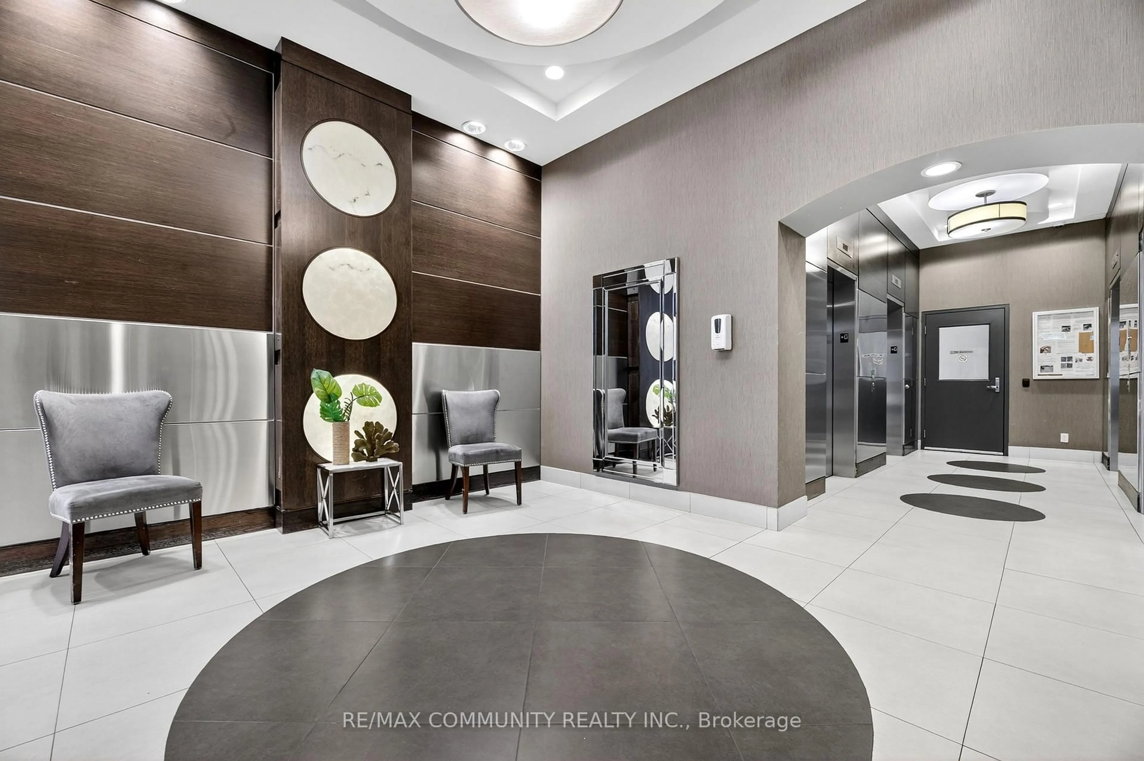 Unknown for 25 Town Centre Crt #2010, Toronto Ontario M1P 0B4