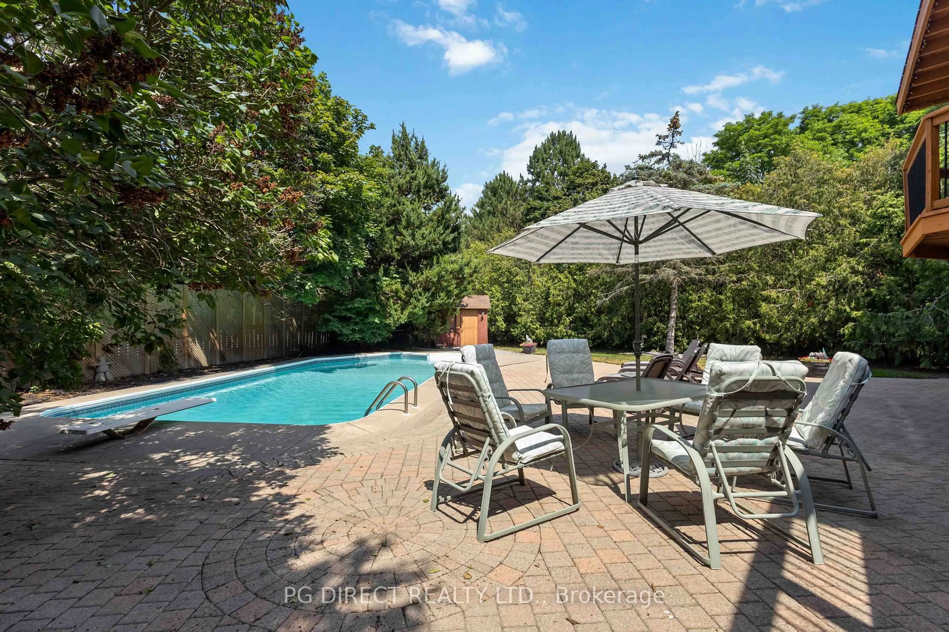 Patio, water/lake/river/ocean view for 44 Henderson Dr, Whitby Ontario L1N 7Y6