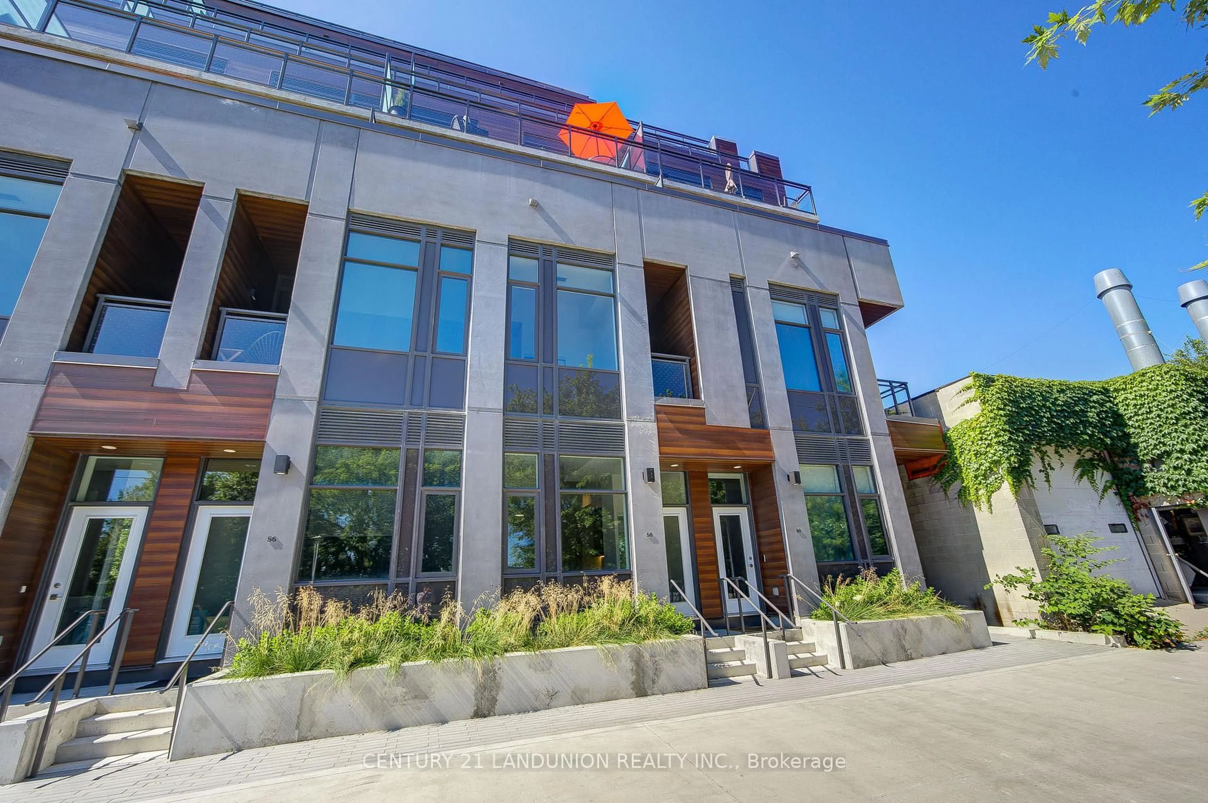 Unknown for 1285 Queen St #102, Toronto Ontario M4L 1C2