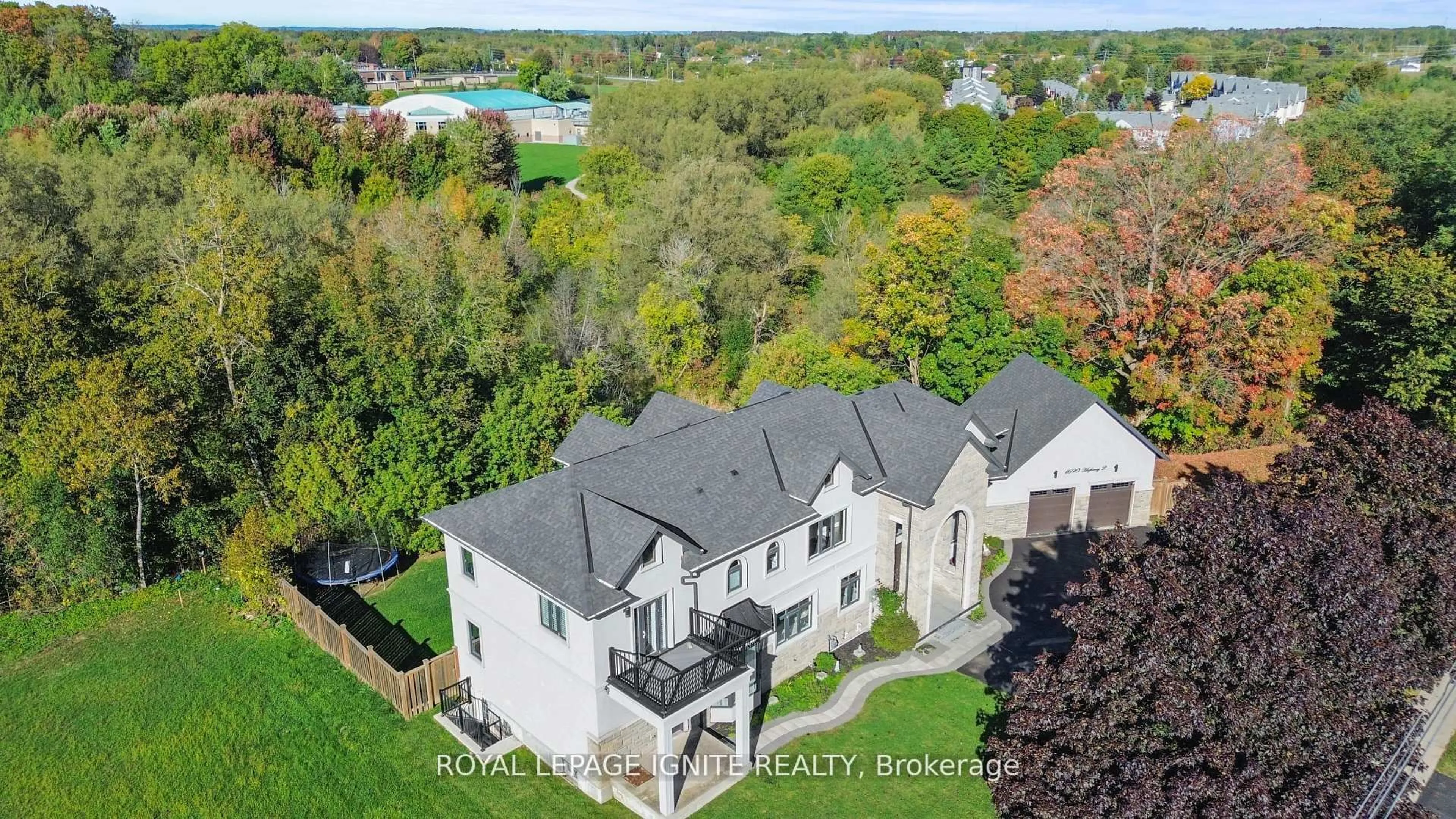 A pic from outside/outdoor area/front of a property/back of a property/a pic from drone, unknown for 1690 Highway 2 Rd, Clarington Ontario L1E 3R6