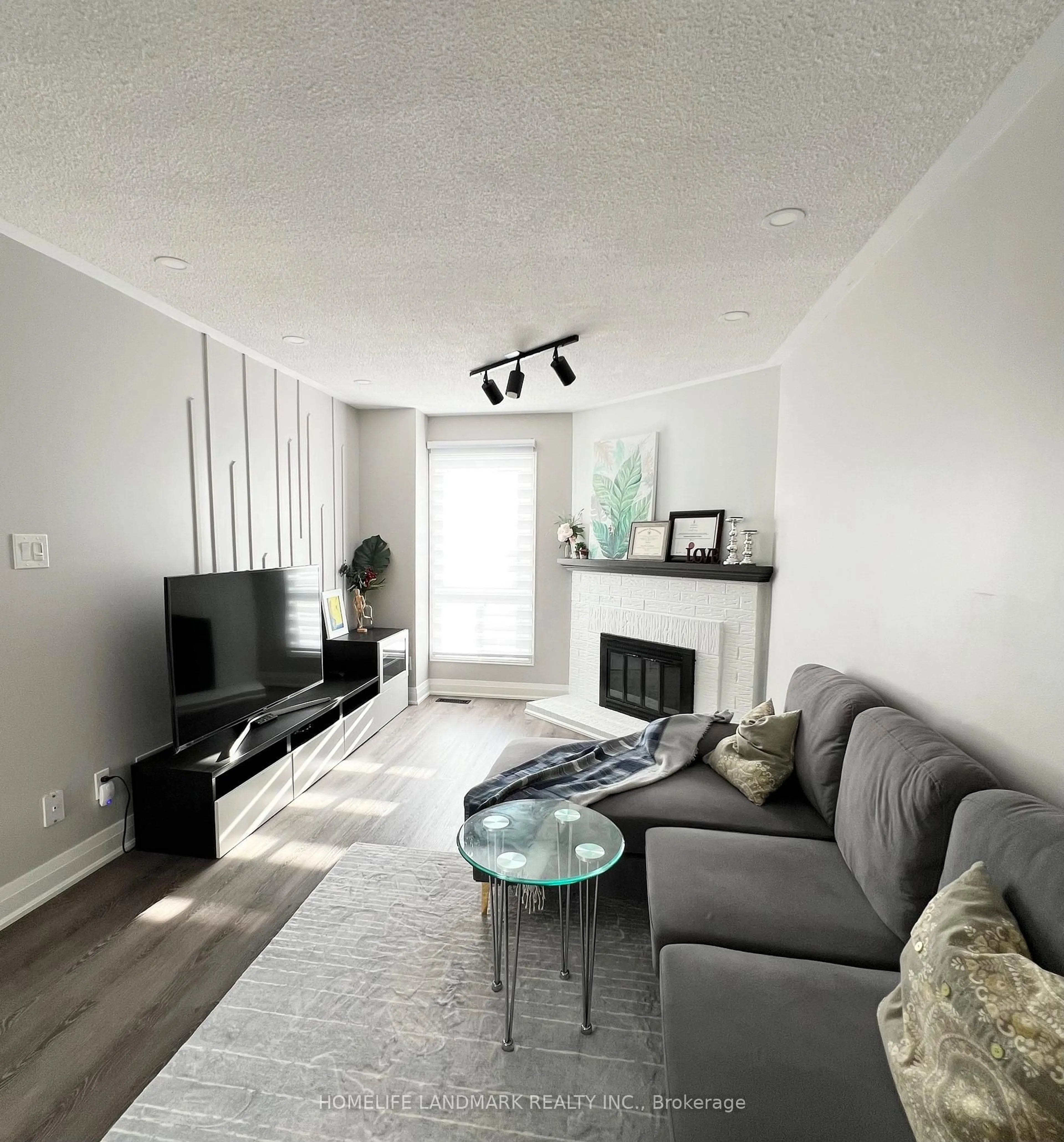 Living room with furniture, unknown for 80 Lorna Rae Blvd, Toronto Ontario M1V 3S6