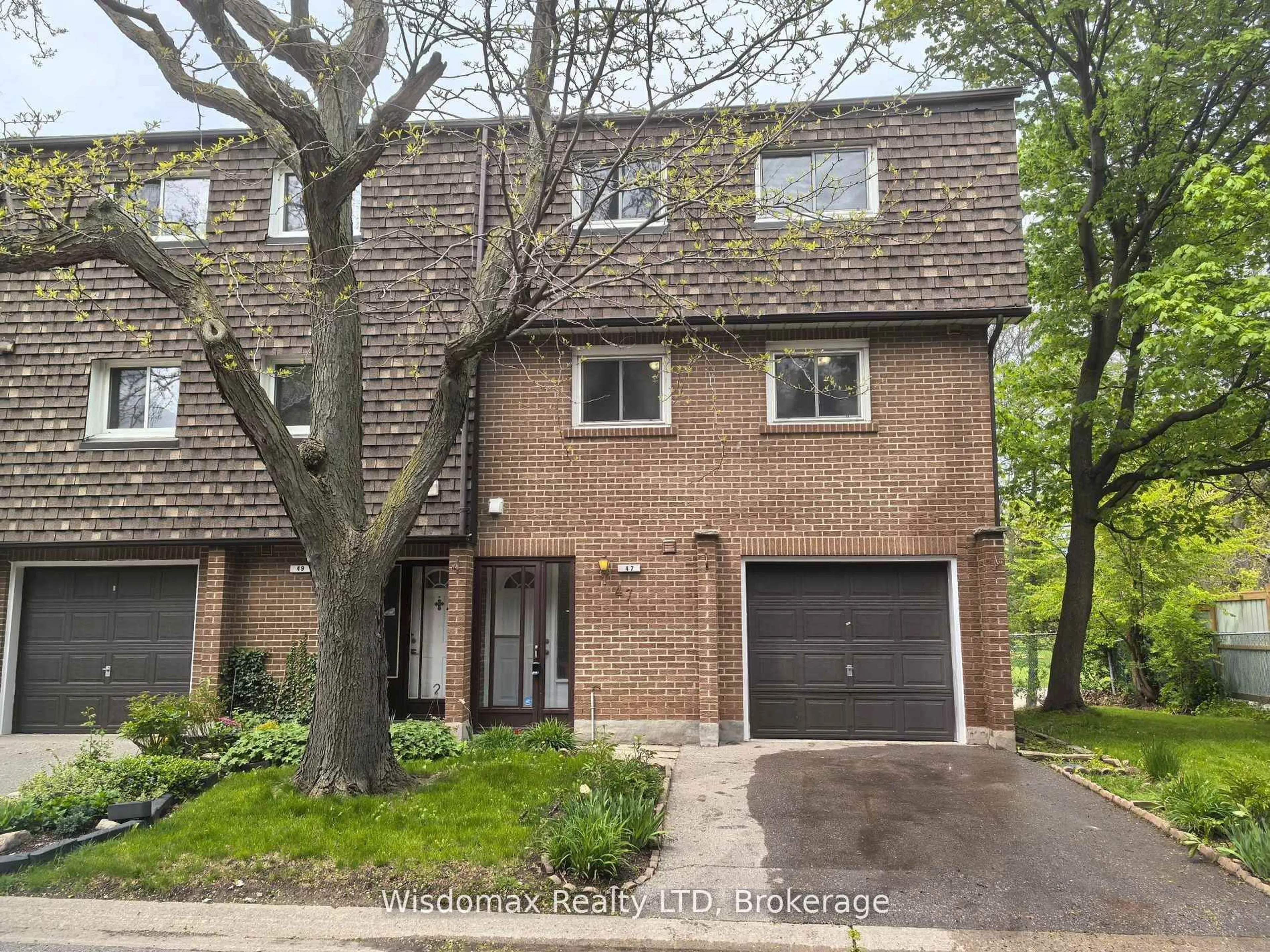 Home with brick exterior material, street for 3100 Kingston Rd #HS47, Toronto Ontario M1M 3T4