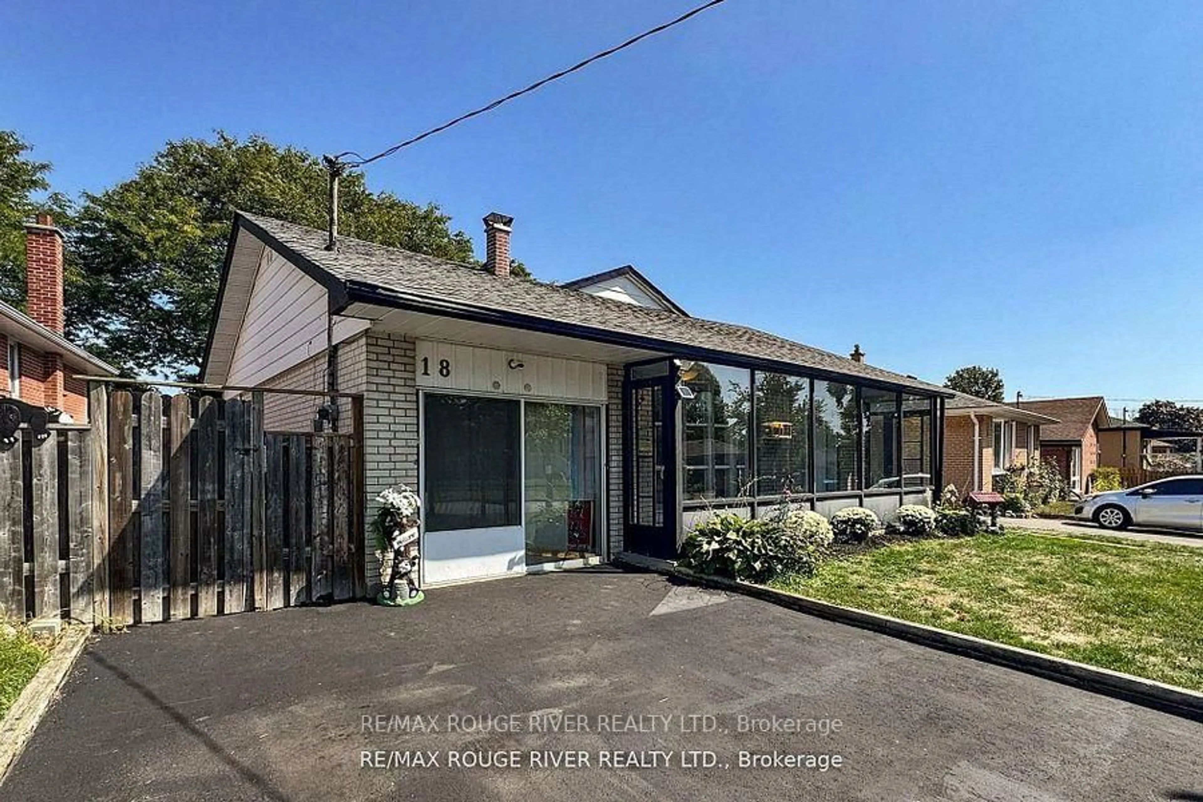 Unknown for 18 Darlingside Dr, Toronto Ontario M1E 3N8