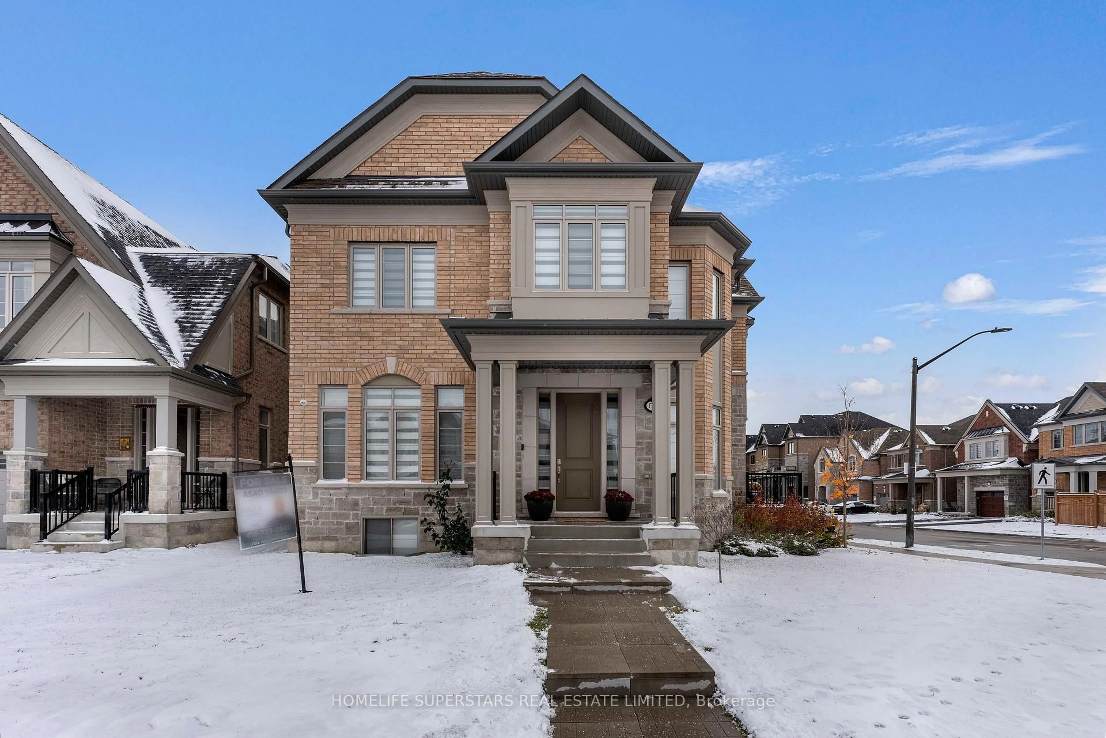 Home with brick exterior material, street for 55 Christine Elliott Ave, Whitby Ontario L1P 0C8