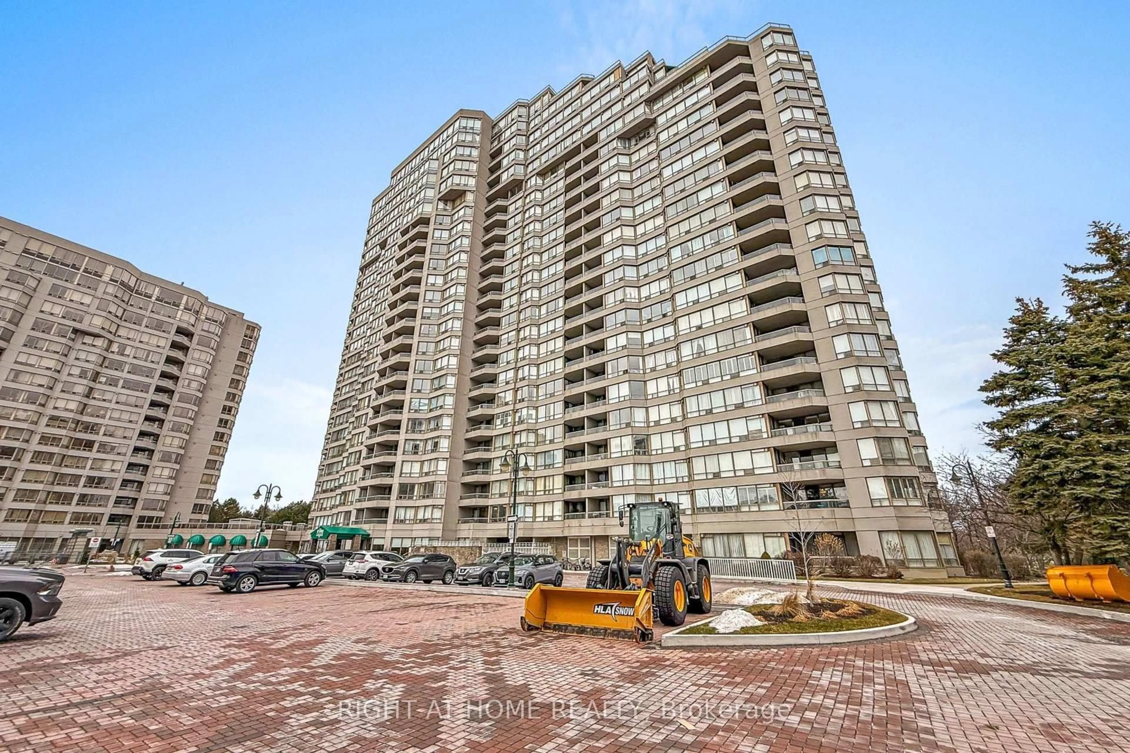 Unknown for 168 Bonis Ave #301, Toronto Ontario M1T 3V6