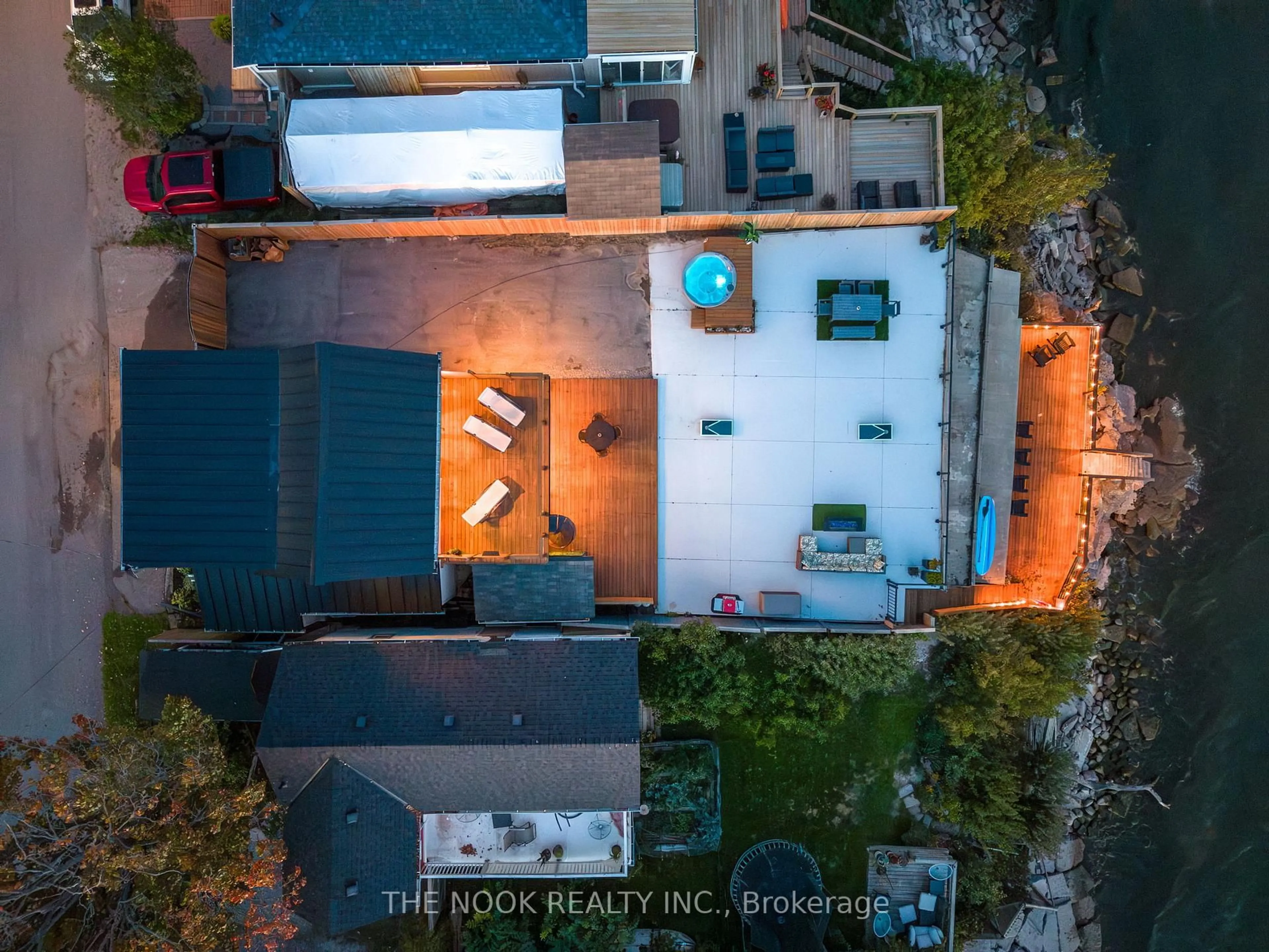 A pic from outside/outdoor area/front of a property/back of a property/a pic from drone, unknown for 74 East Beach Rd, Clarington Ontario L1C 3K3