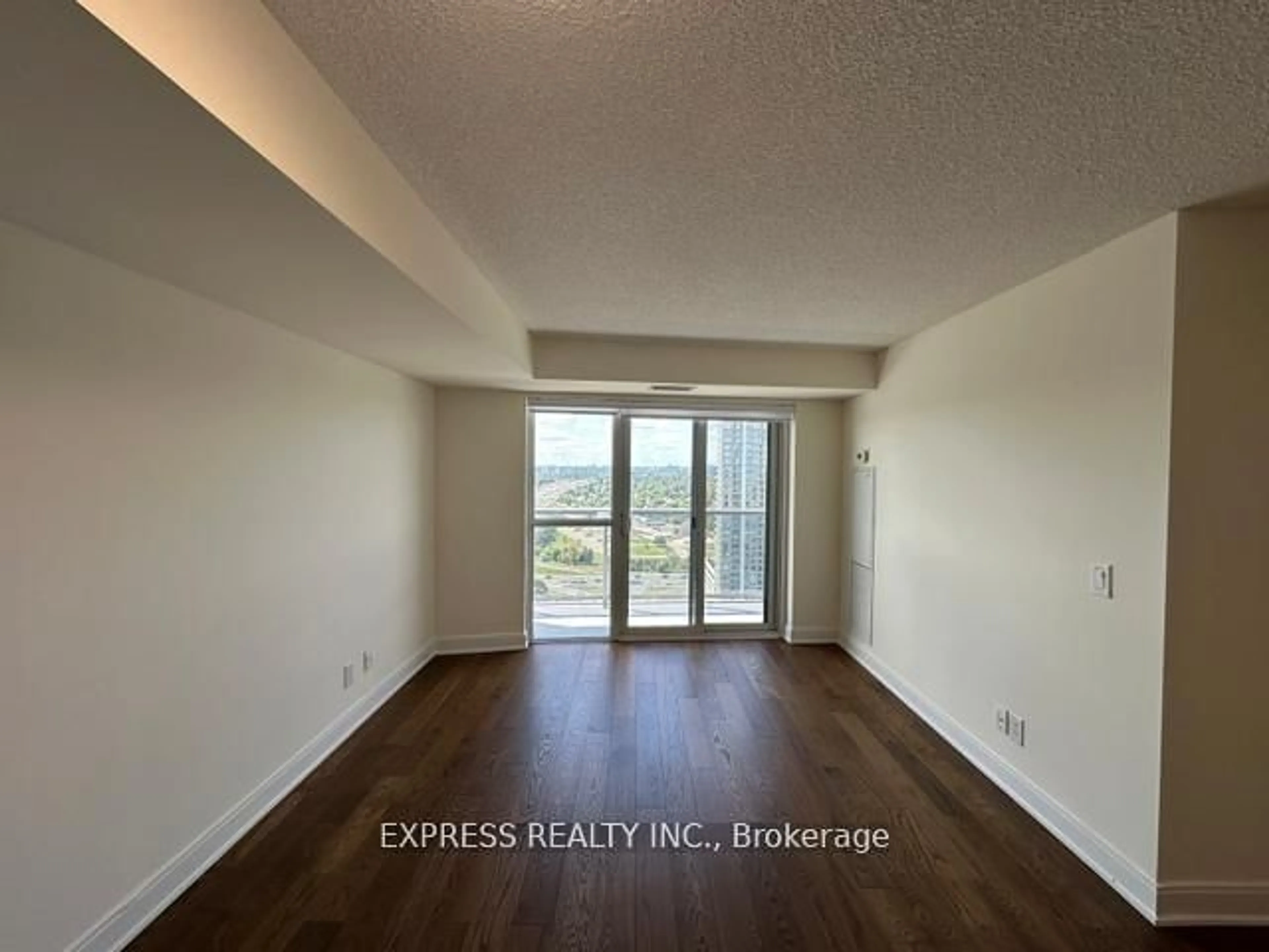 A pic of a room for 125 Village Green Sq #2806, Toronto Ontario M1S 0L1