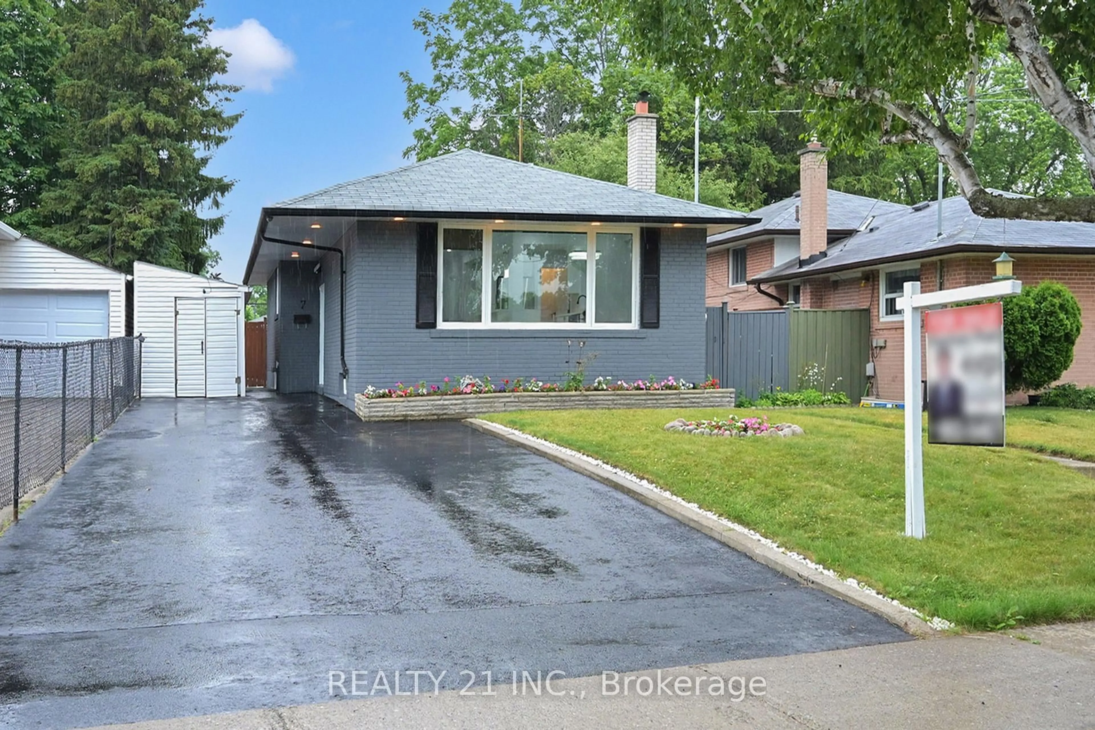 Home with brick exterior material, street for 7 Stoney Creek Dr, Toronto Ontario M1E 3L2