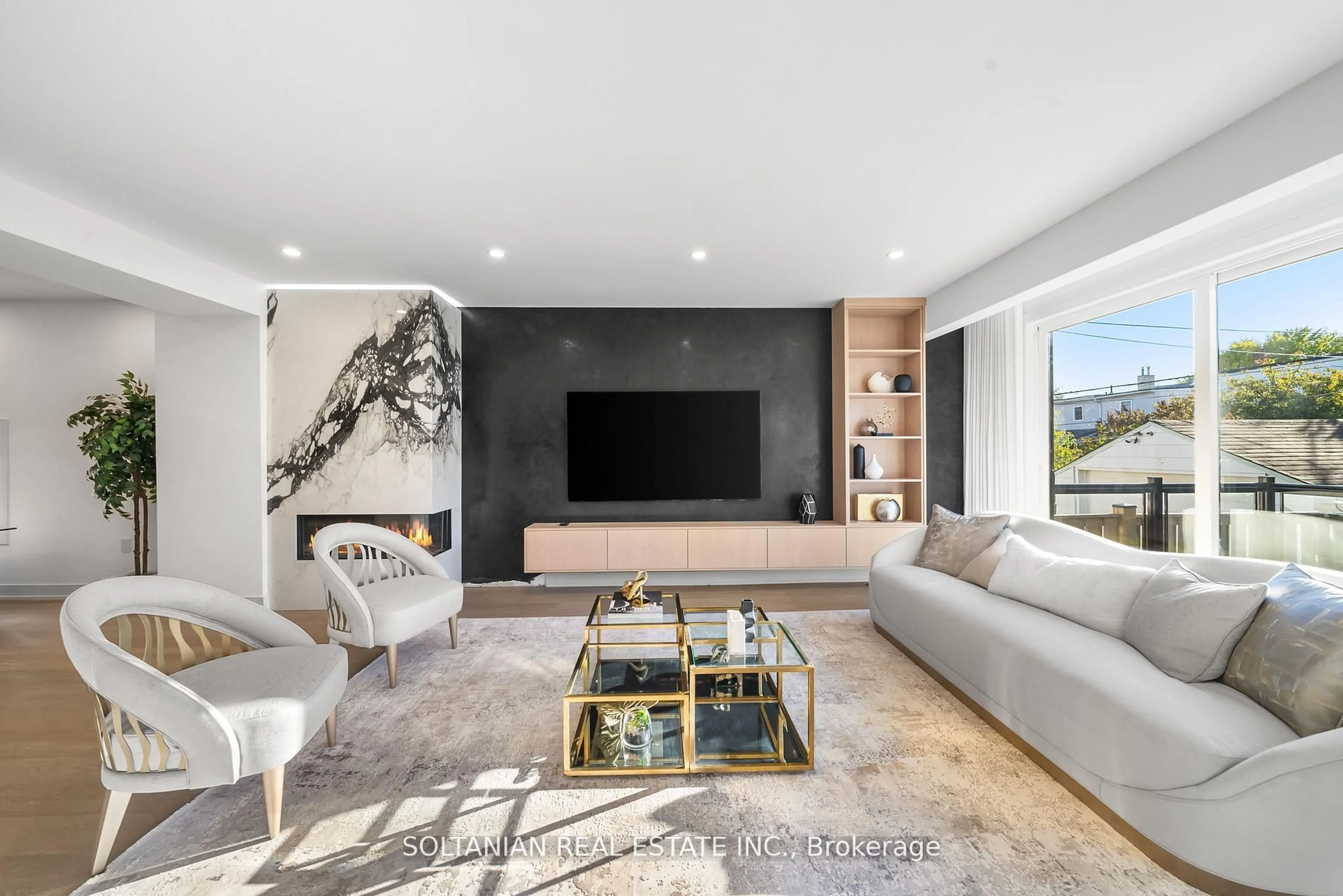 Living room with furniture, unknown for 62 Inwood Ave, Toronto Ontario M4J 3Y5