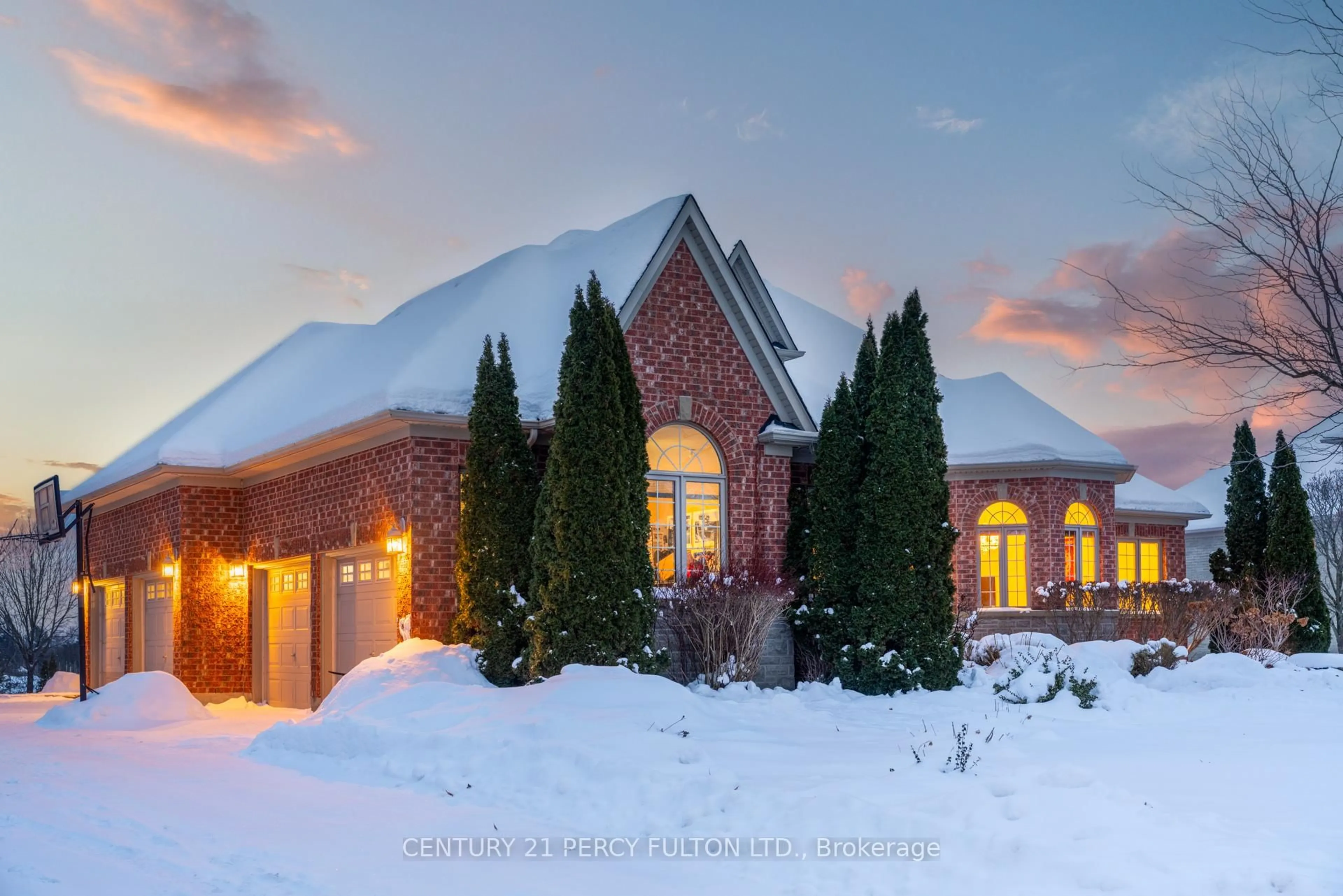 Home with brick exterior material, mountain view for 19 Wilson House Dr, Whitby Ontario L0B 1A0