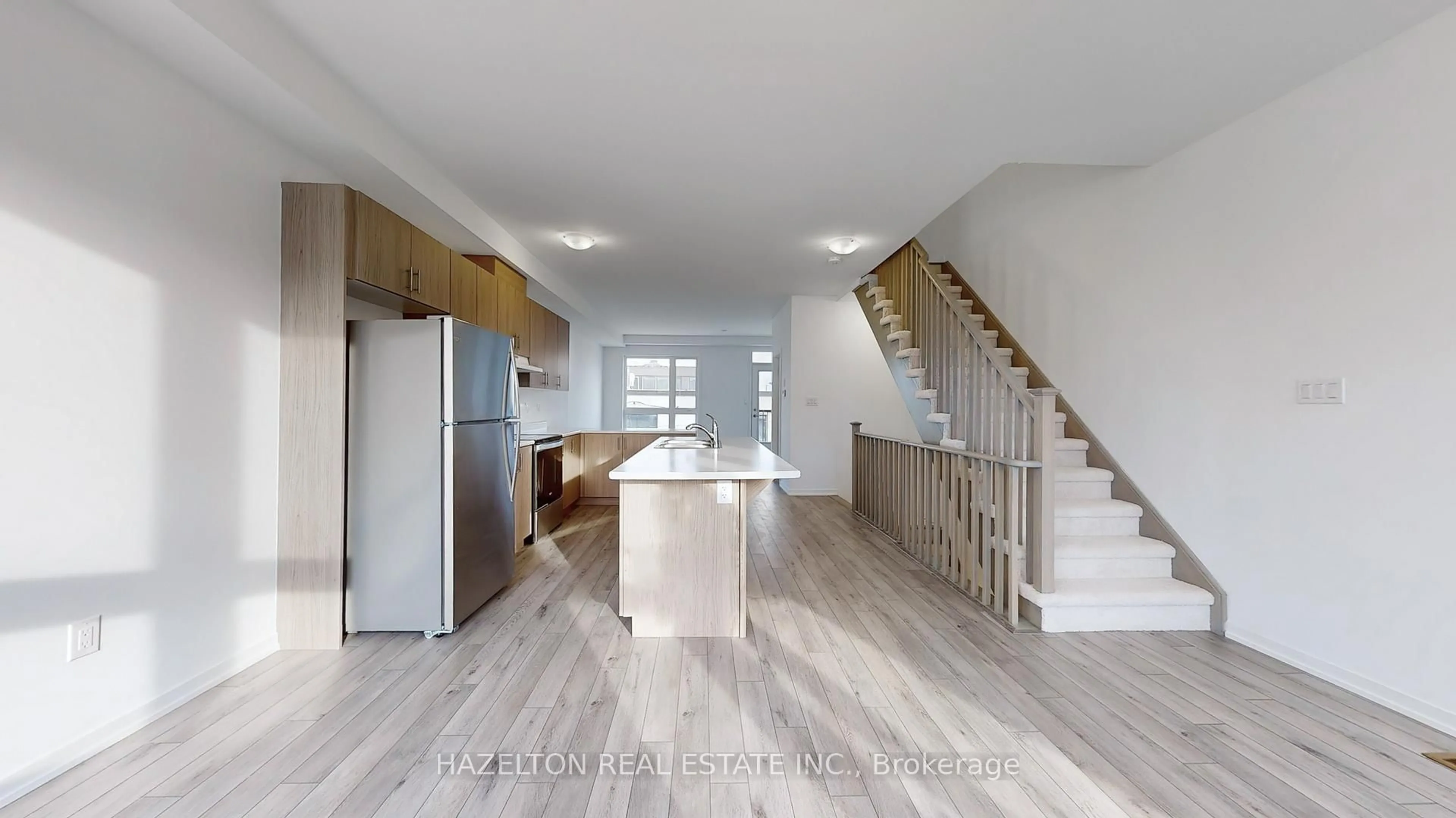 Open concept kitchen, unknown for 11 Pegler St, Ajax Ontario L1S 7M3