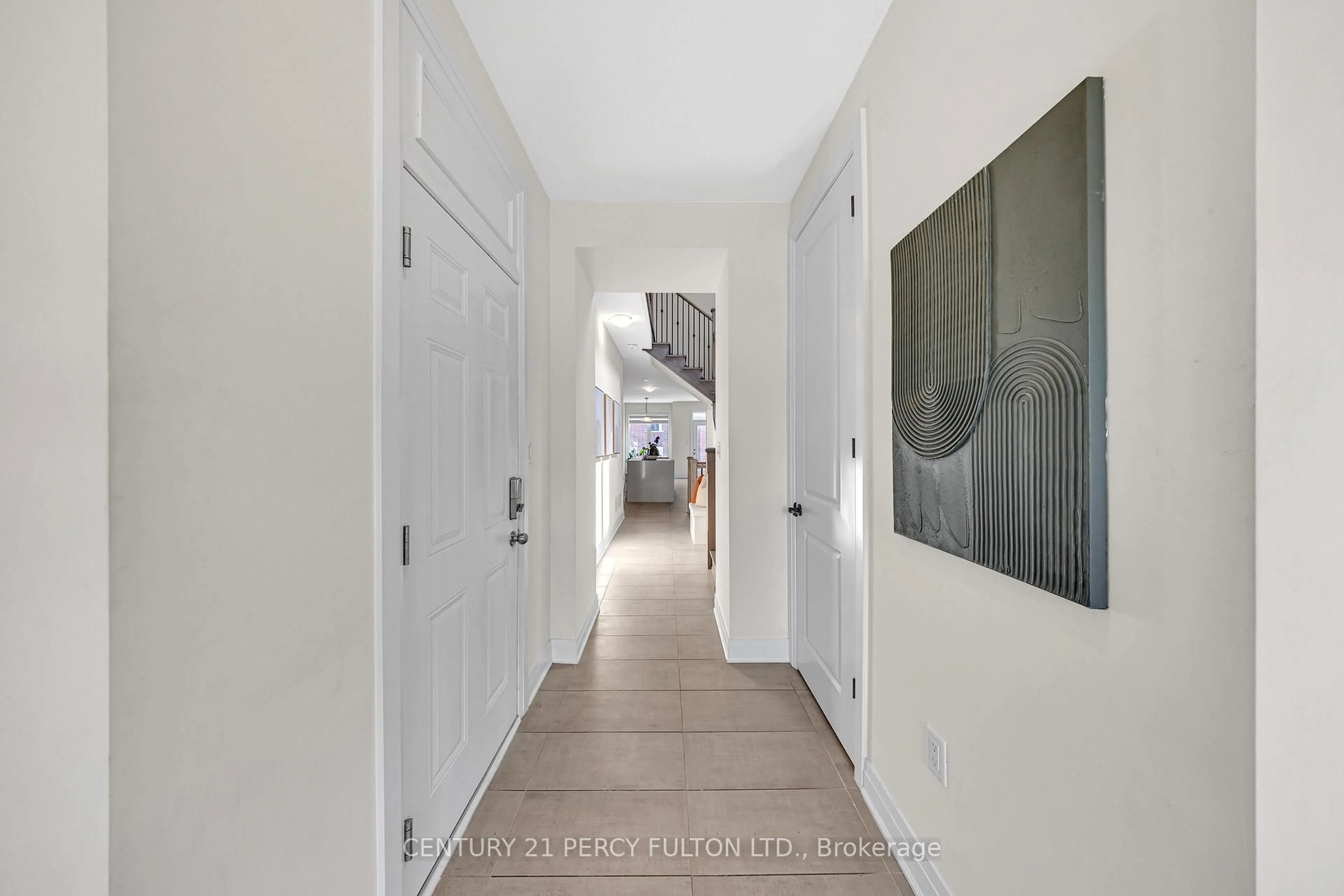 Indoor foyer for 3136 Willowridge Path, Pickering Ontario L1X 0N5
