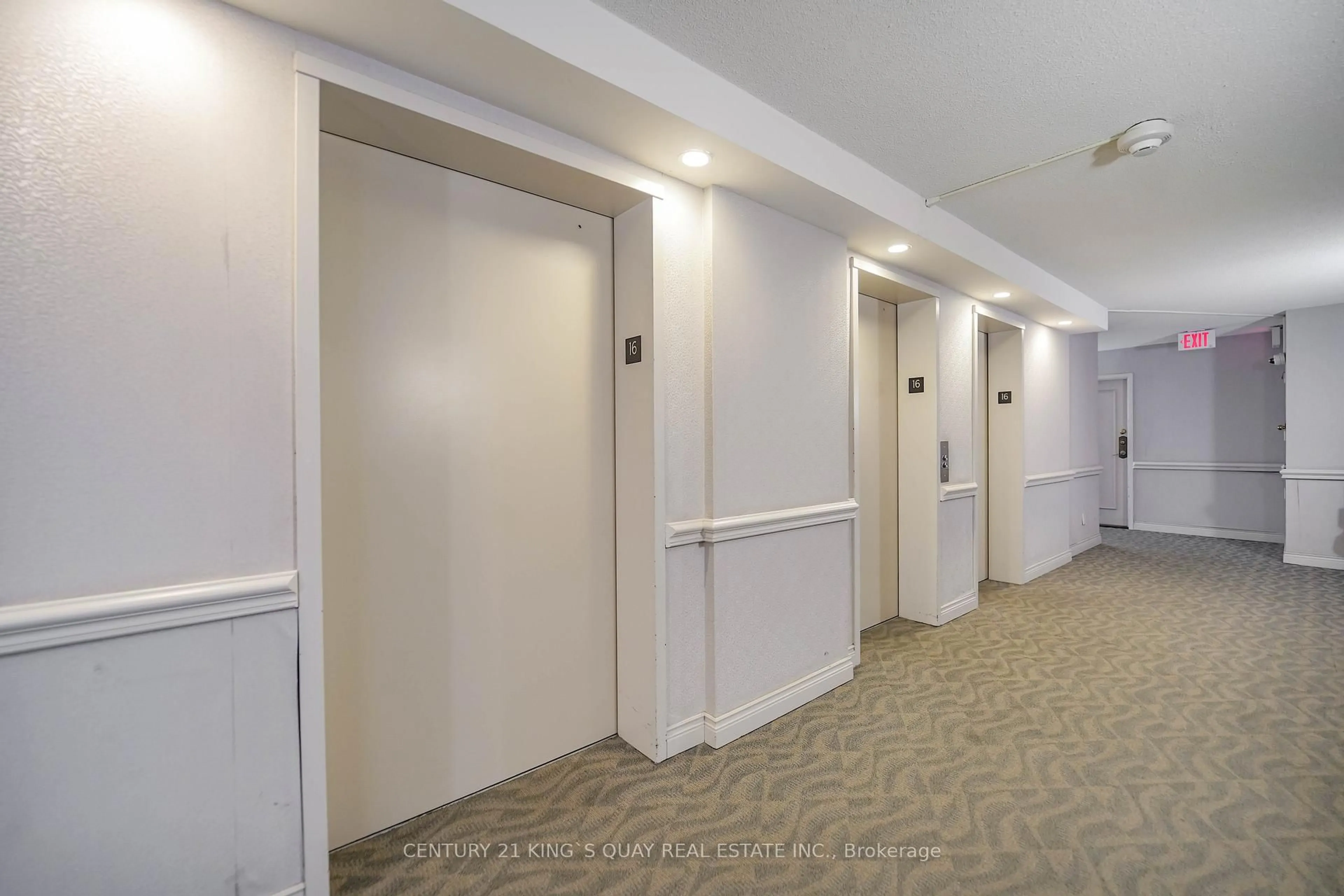 Indoor foyer for 30 Thunder Grve #1610, Toronto Ontario M1V 4A3