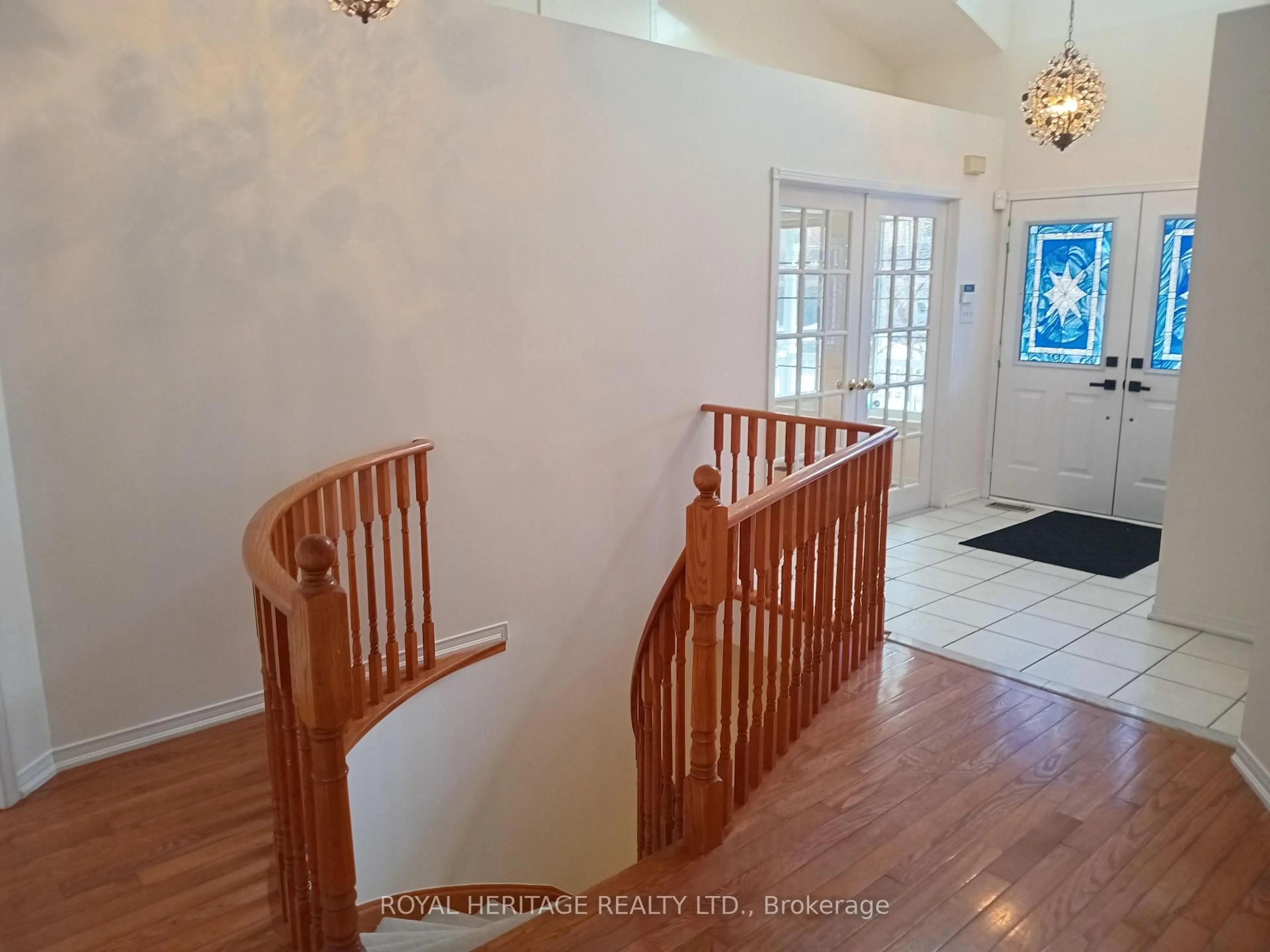 Unknown for 16 Corridale Ave, Whitby Ontario L1M 2E8