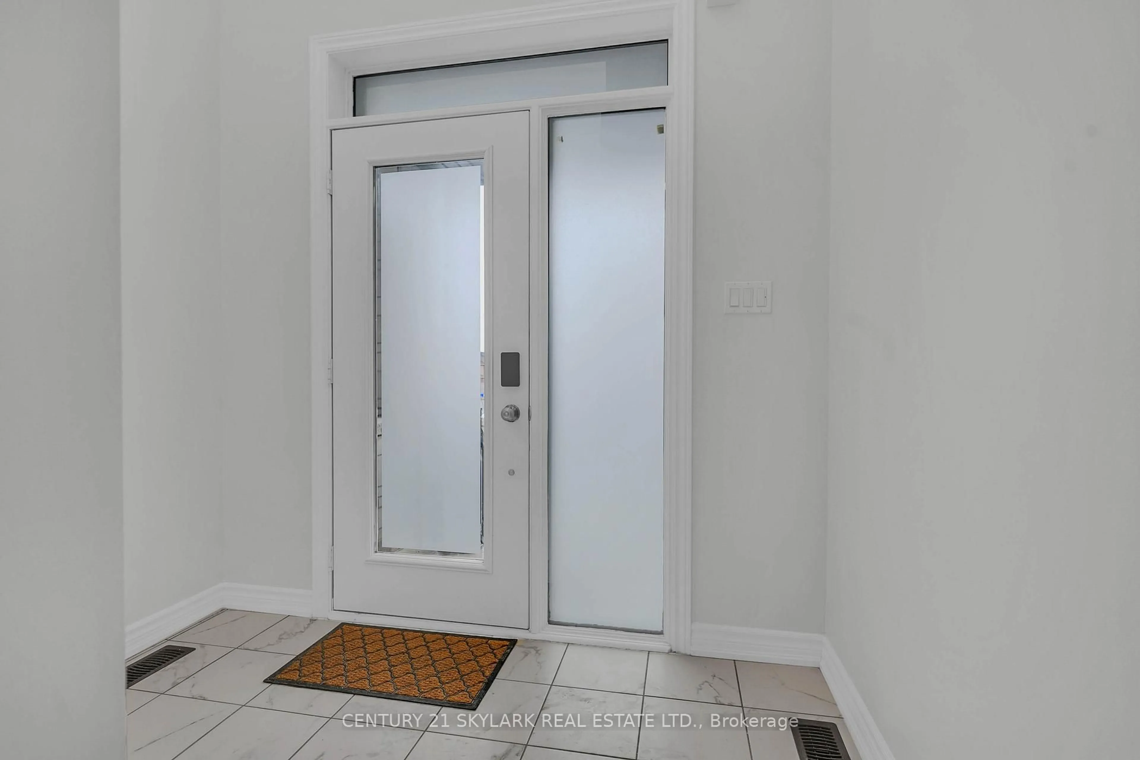 Indoor entryway for 40 Douet Lane, Ajax Ontario L1Z 0V4
