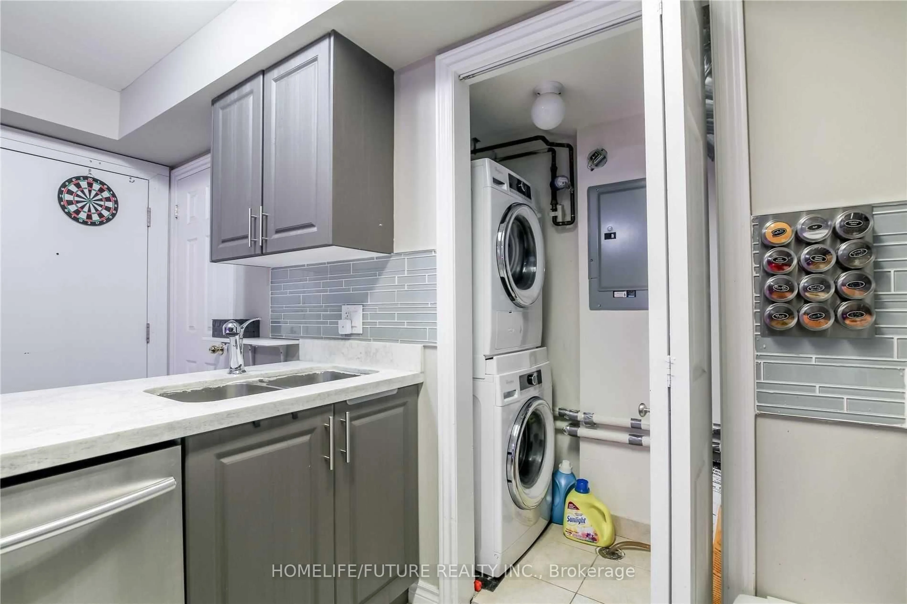 Laundry room for 1795 Markham Rd #204, Toronto Ontario M1B 2Z7