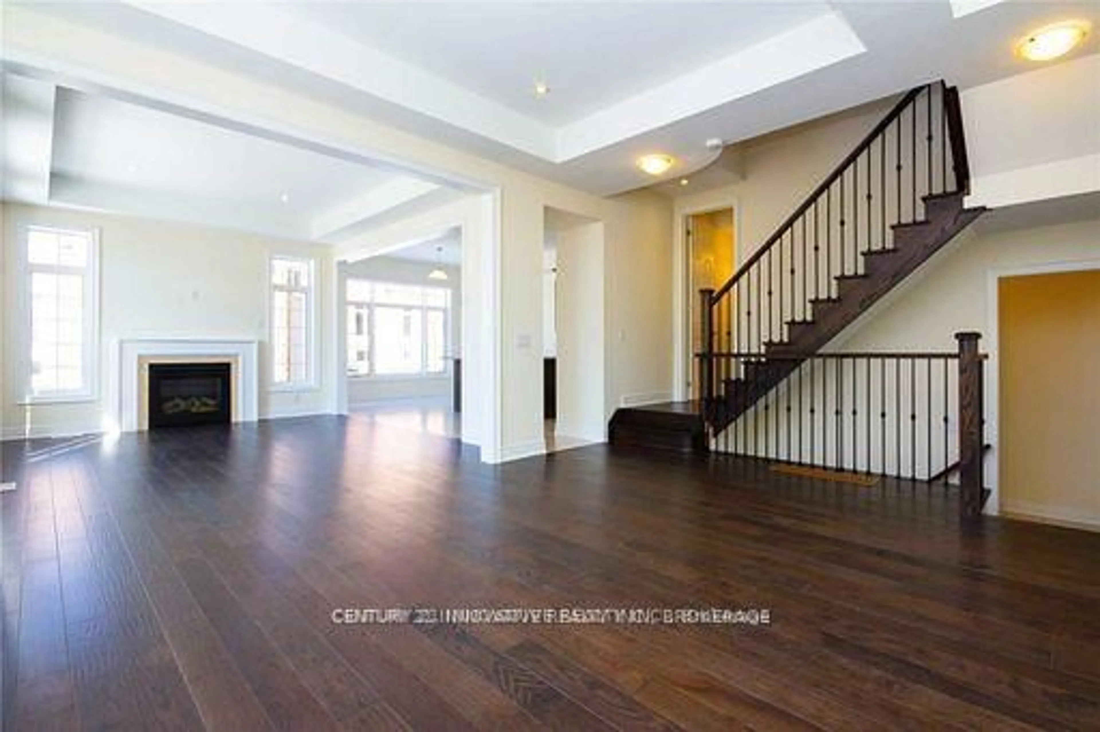 Unknown for 94 Brabin Circ, Whitby Ontario L1P 0C1