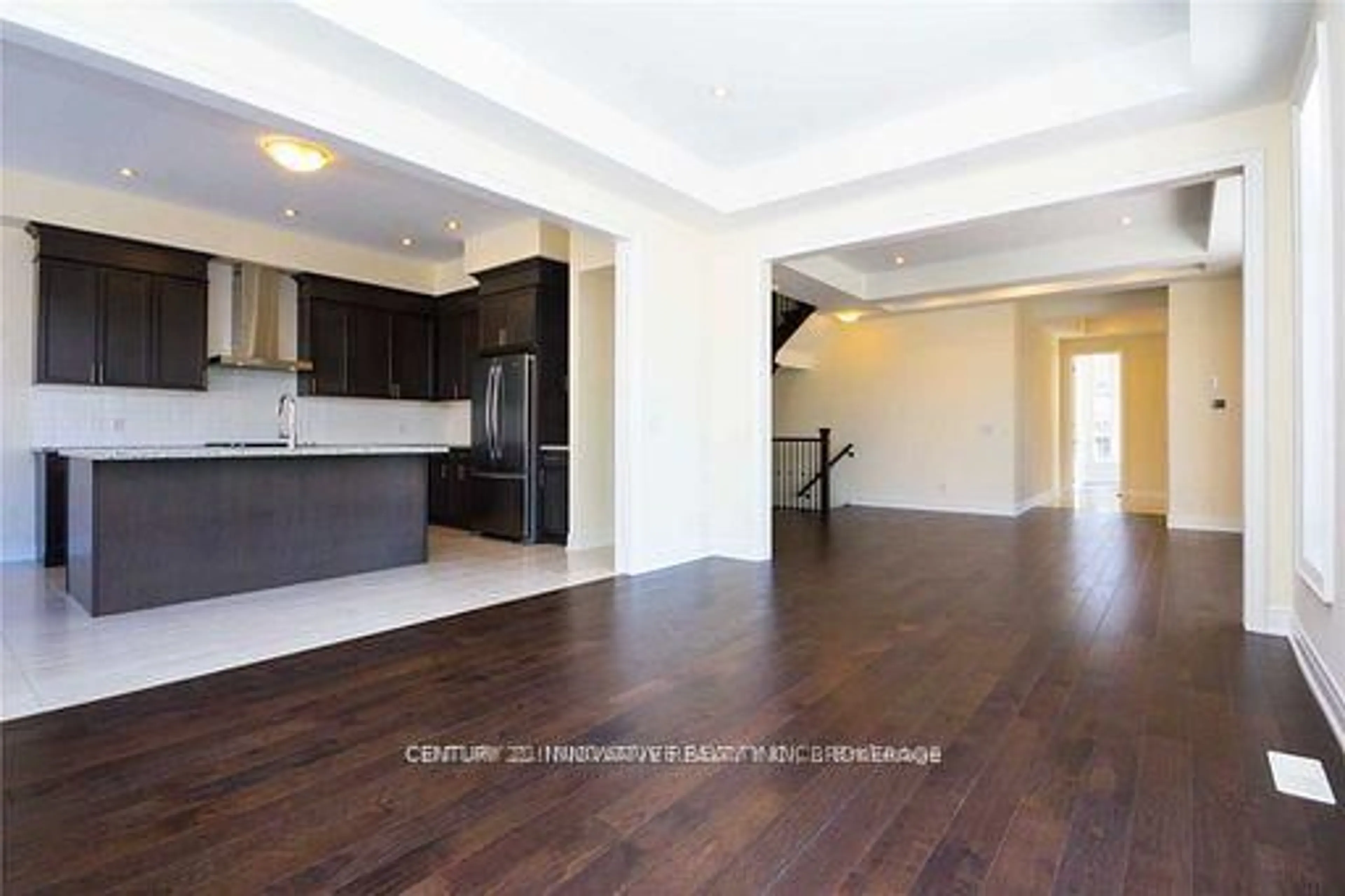 Open concept kitchen, unknown for 94 Brabin Circ, Whitby Ontario L1P 0C1