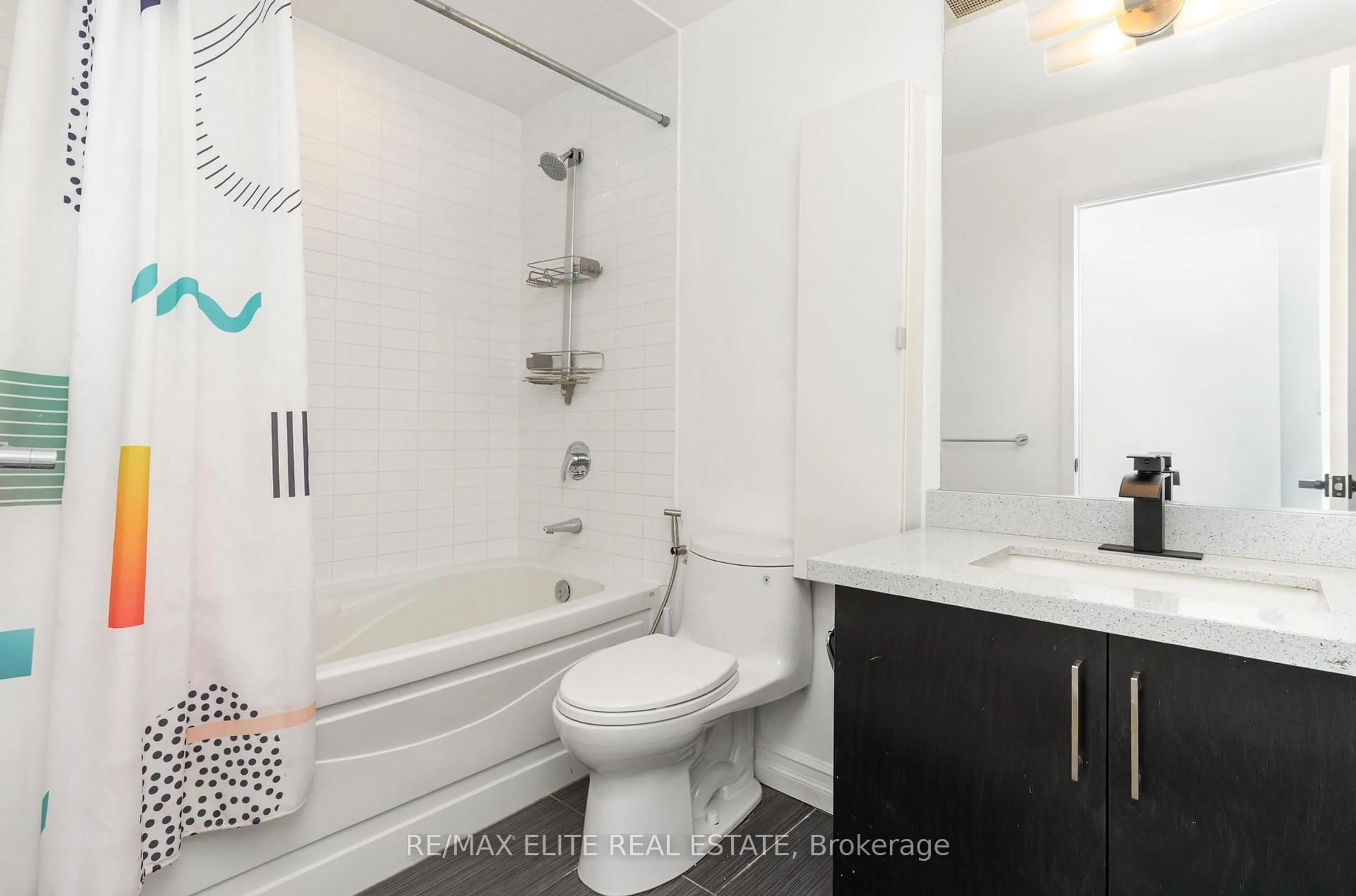 Standard bathroom, unknown for 201 Carlaw Ave #412, Toronto Ontario M4M 2S3
