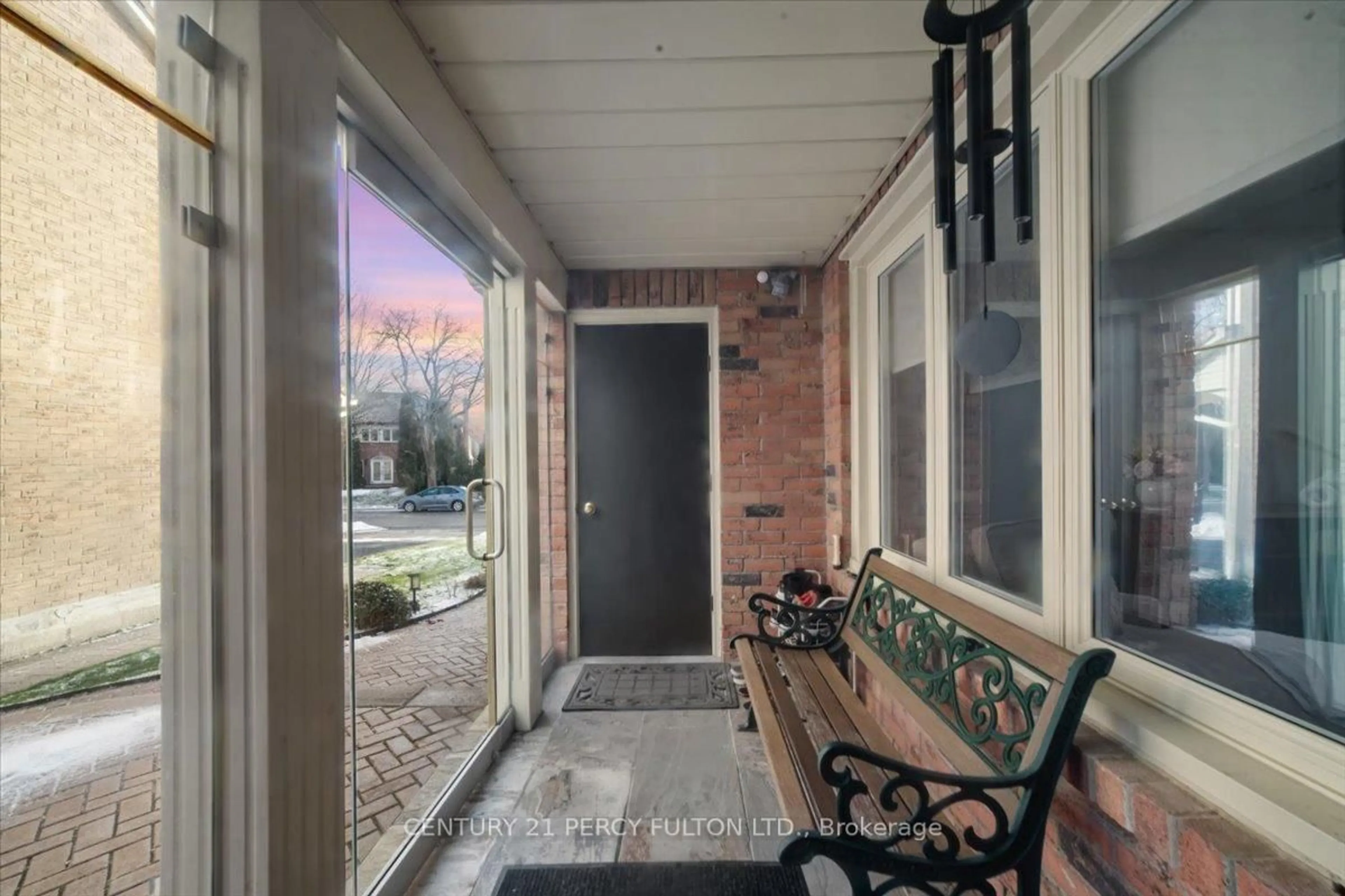 Patio, street for 38 Carlisle Cres, Toronto Ontario M1B 4X5