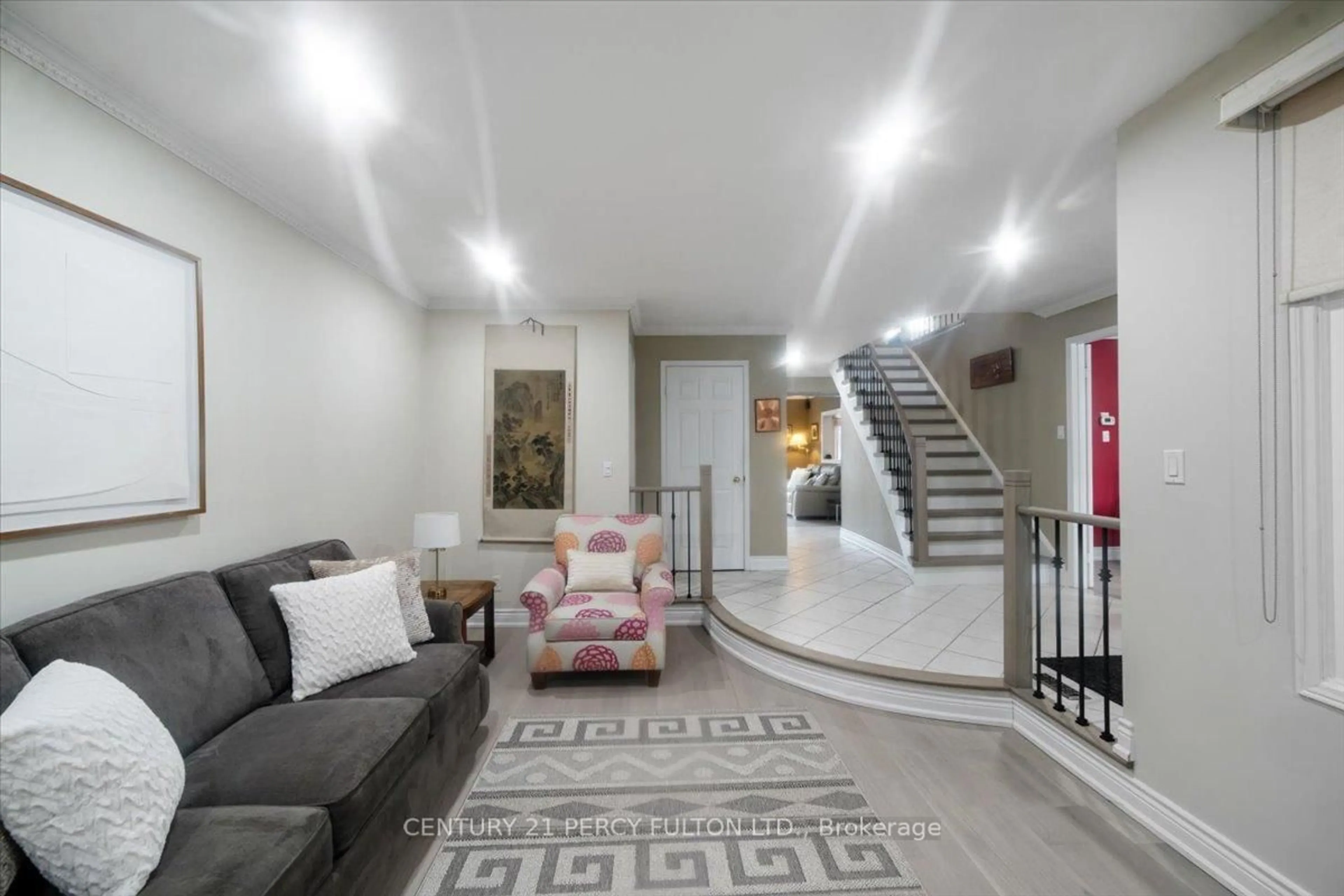 Indoor foyer for 38 Carlisle Cres, Toronto Ontario M1B 4X5