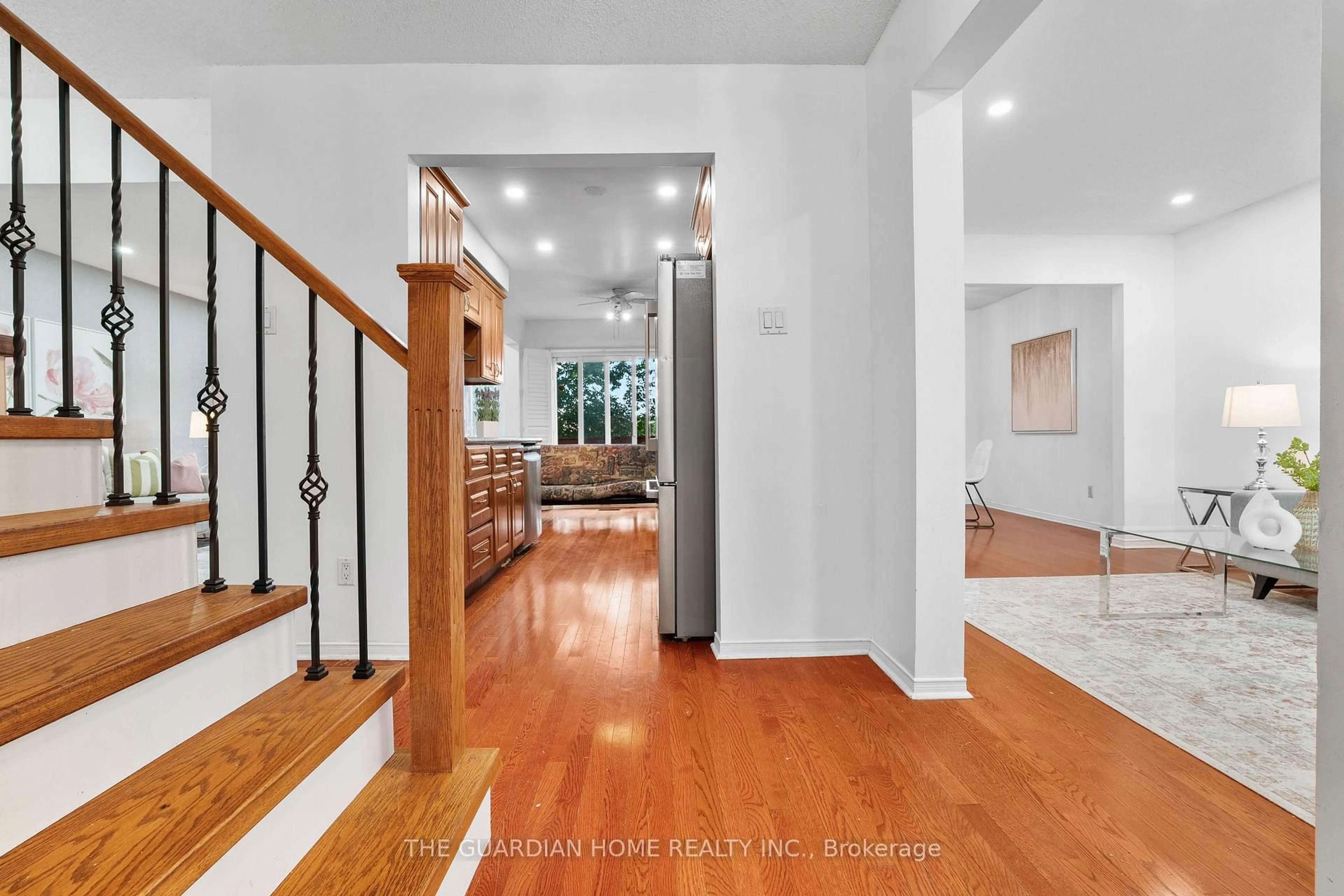 Indoor foyer for 40 Parkins Dr, Ajax Ontario L1T 3L2