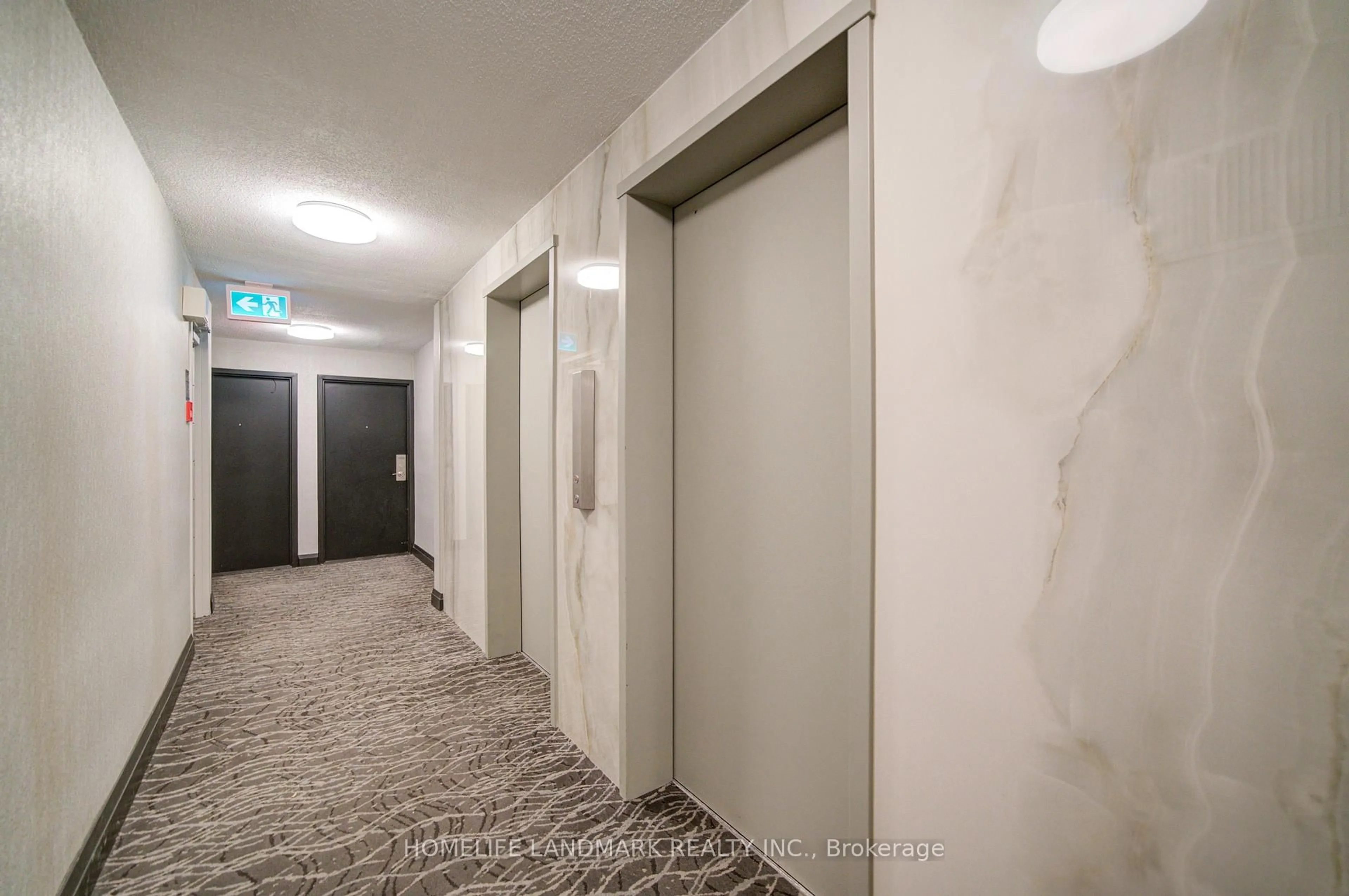Indoor foyer for 2721 Victoria Park Ave #1006, Toronto Ontario M1T 3N6