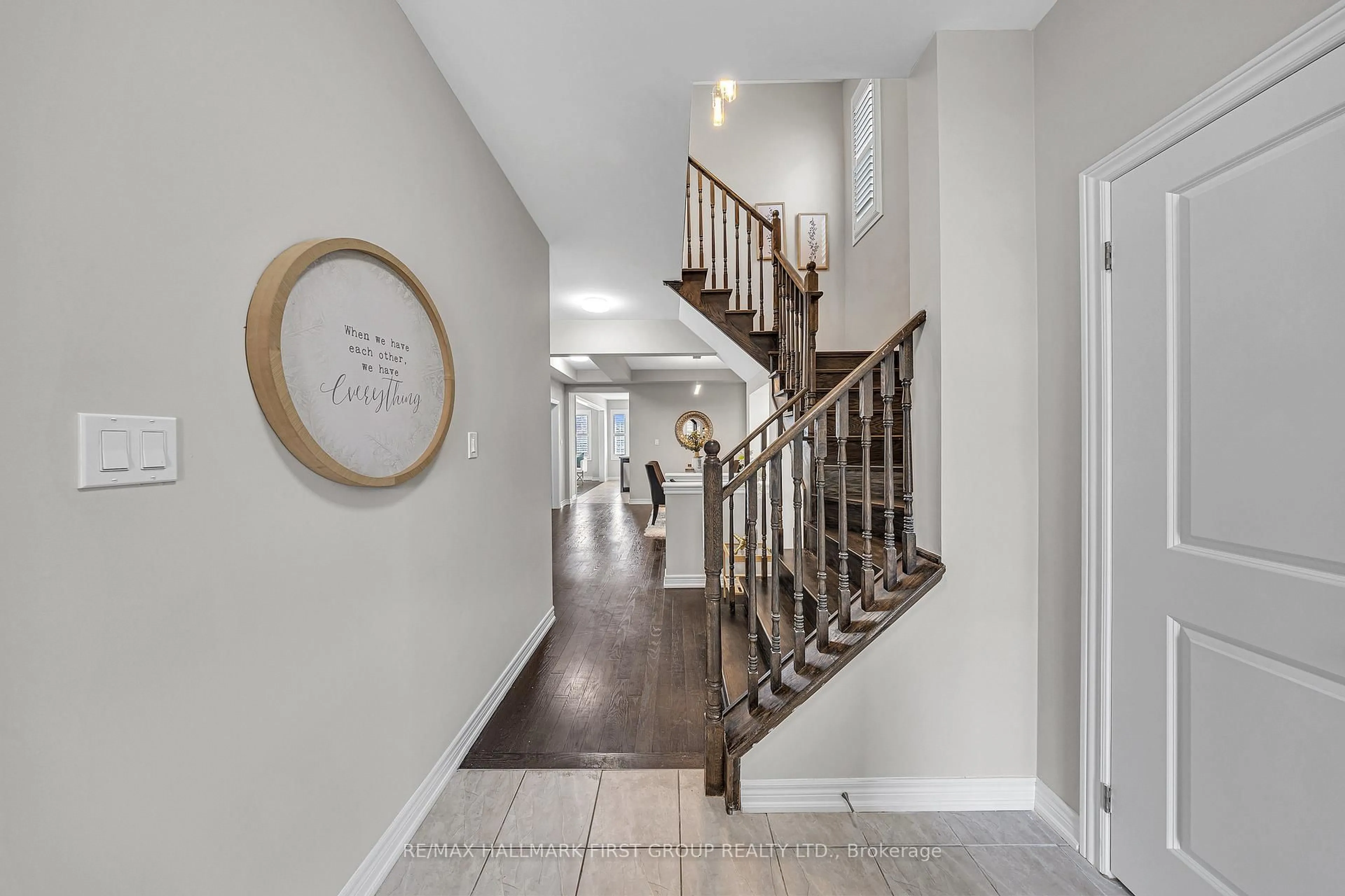 Indoor entryway for 111 Fred Jackman Ave, Clarington Ontario L1C 0T4