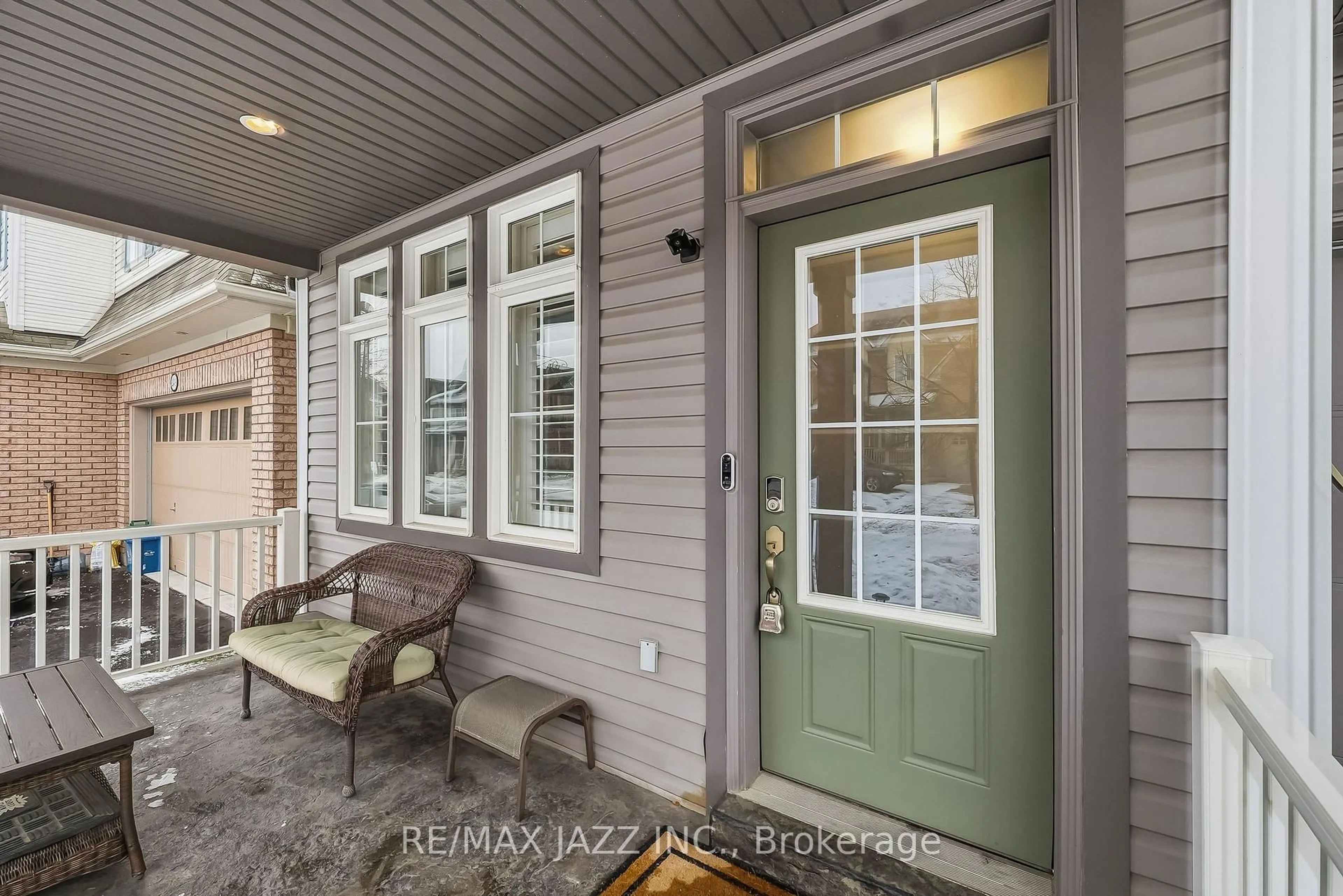 Indoor entryway for 2415 Winlord Pl, Oshawa Ontario L1L 0B9