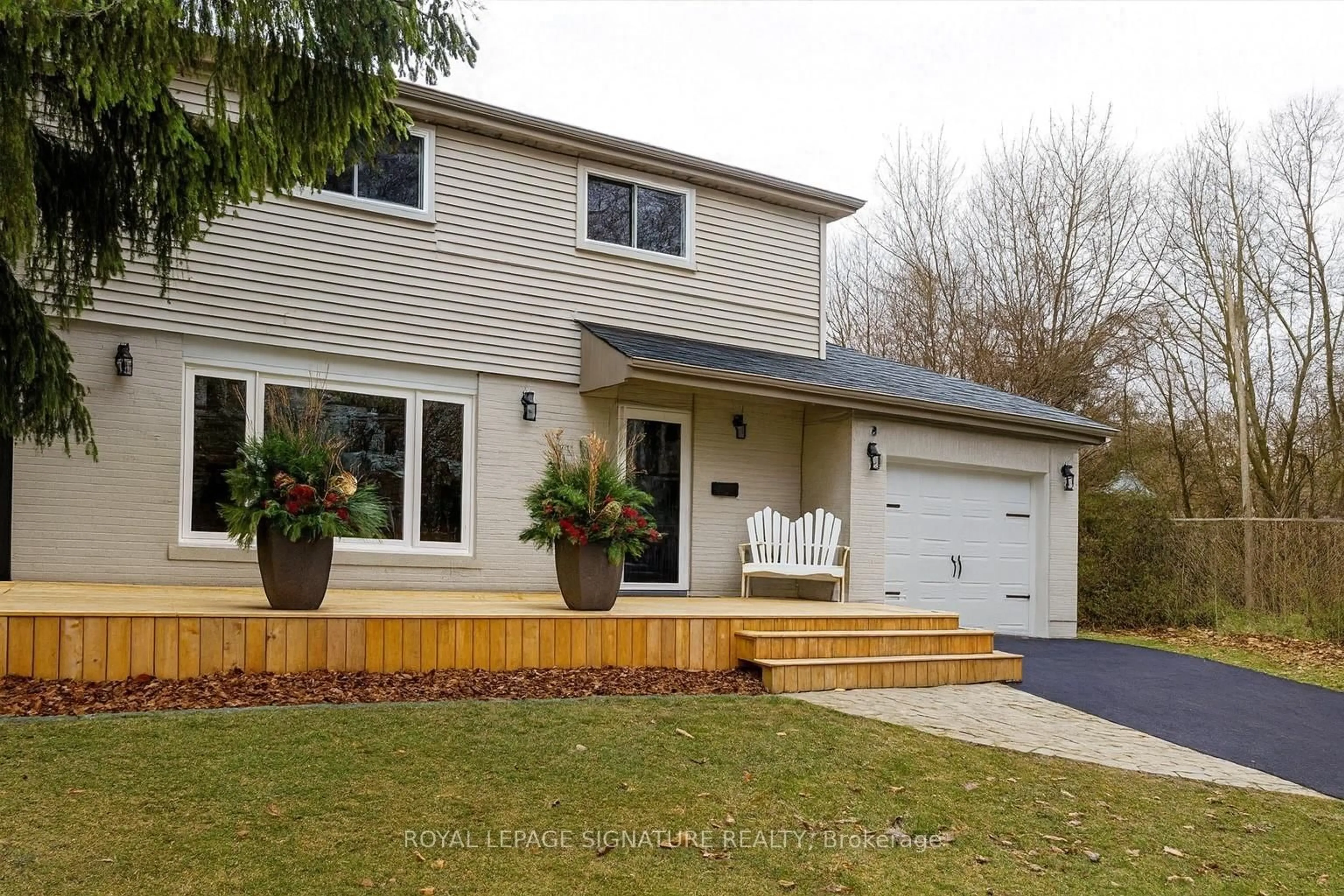 Home with vinyl exterior material, street for 105 Catalina Dr, Toronto Ontario M1M 1K7