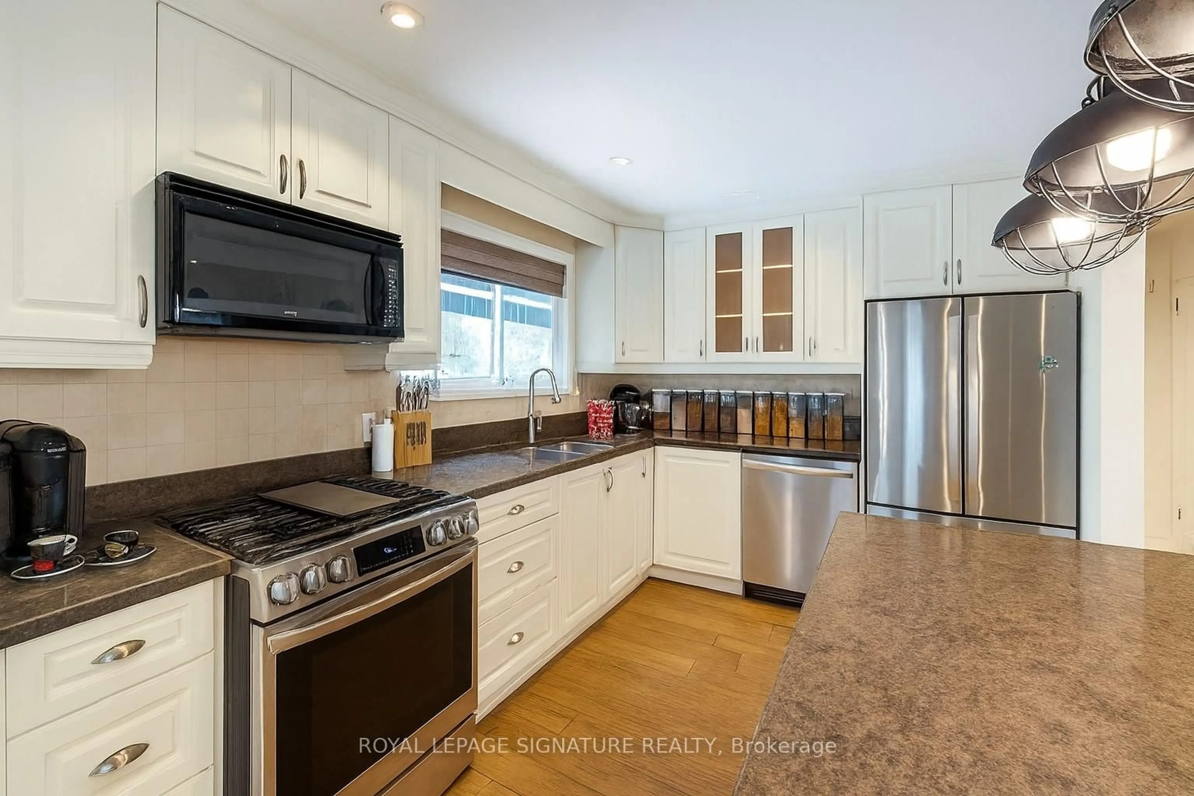 Open concept kitchen, unknown for 105 Catalina Dr, Toronto Ontario M1M 1K7