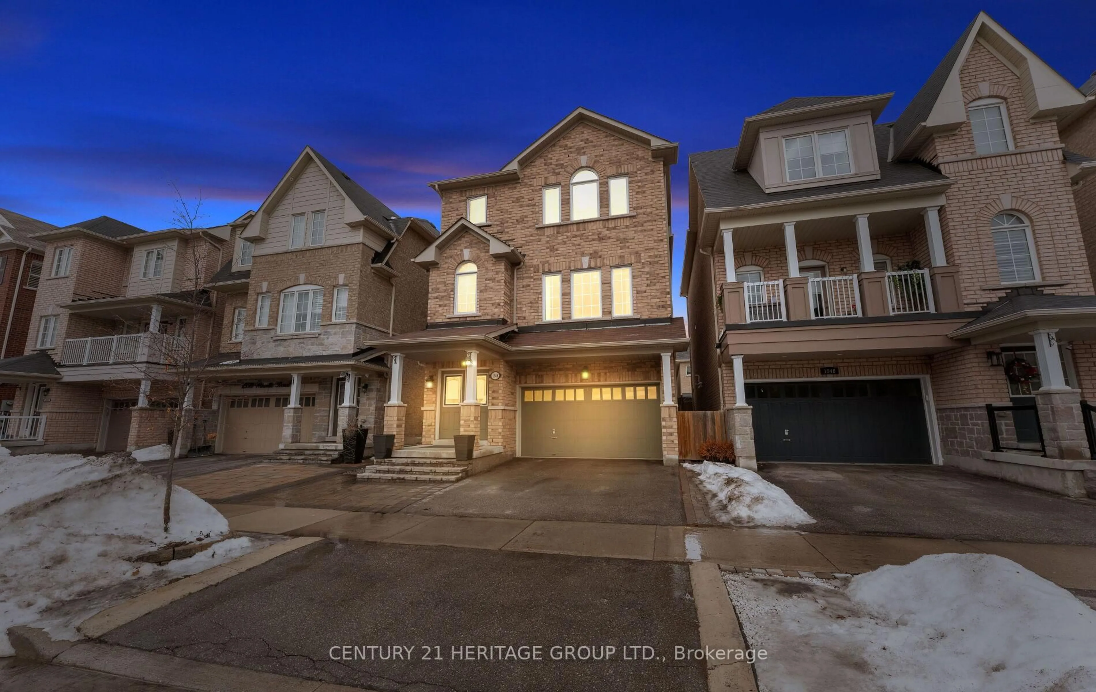 A pic from outside/outdoor area/front of a property/back of a property/a pic from drone, street for 1548 Winville Rd, Pickering Ontario L1X 0C5