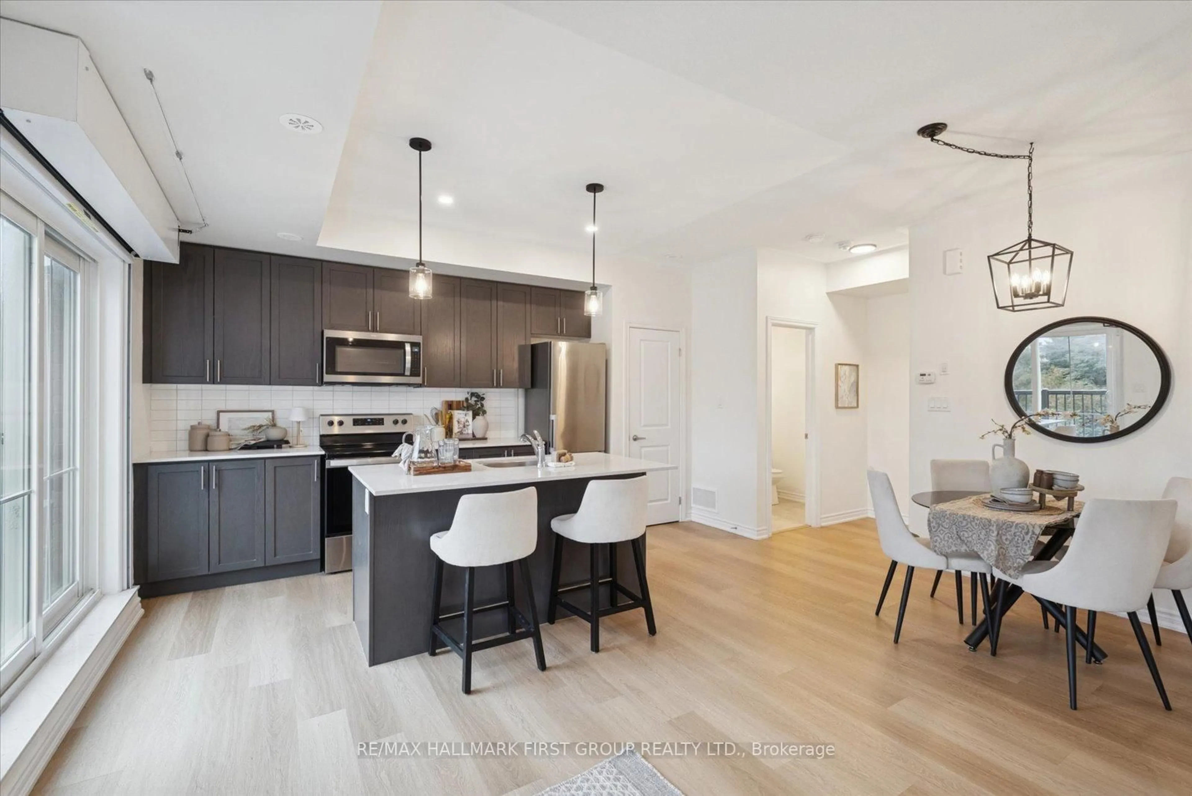 Open concept kitchen, unknown for 485 Beresford Path #6, Oshawa Ontario L1H 5S7