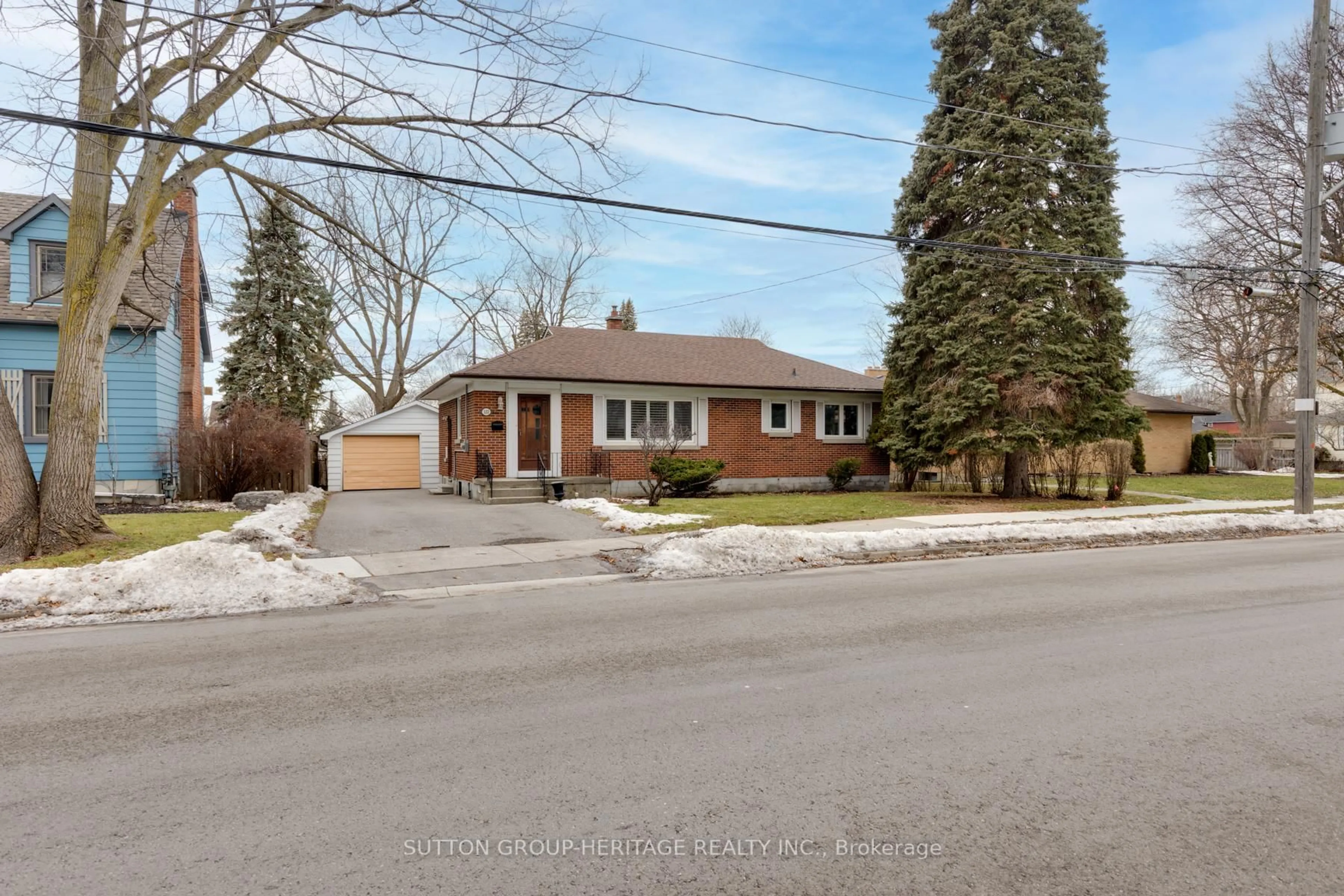 Home with brick exterior material, street for 122 Euclid St, Whitby Ontario L1N 5B1