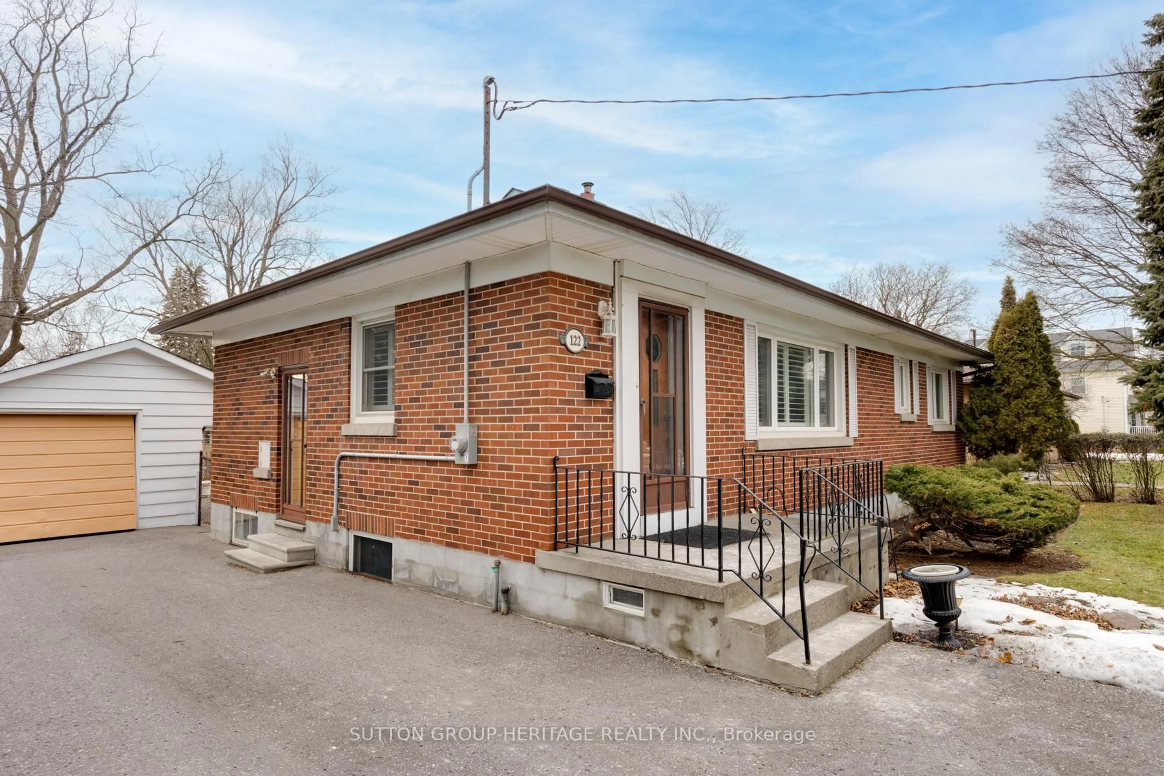 Home with brick exterior material, street for 122 Euclid St, Whitby Ontario L1N 5B1